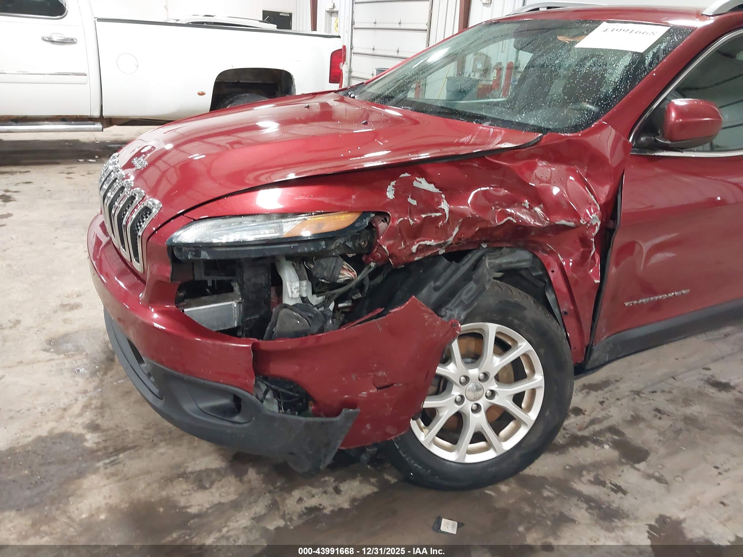 JEEP CHEROKEE image 6