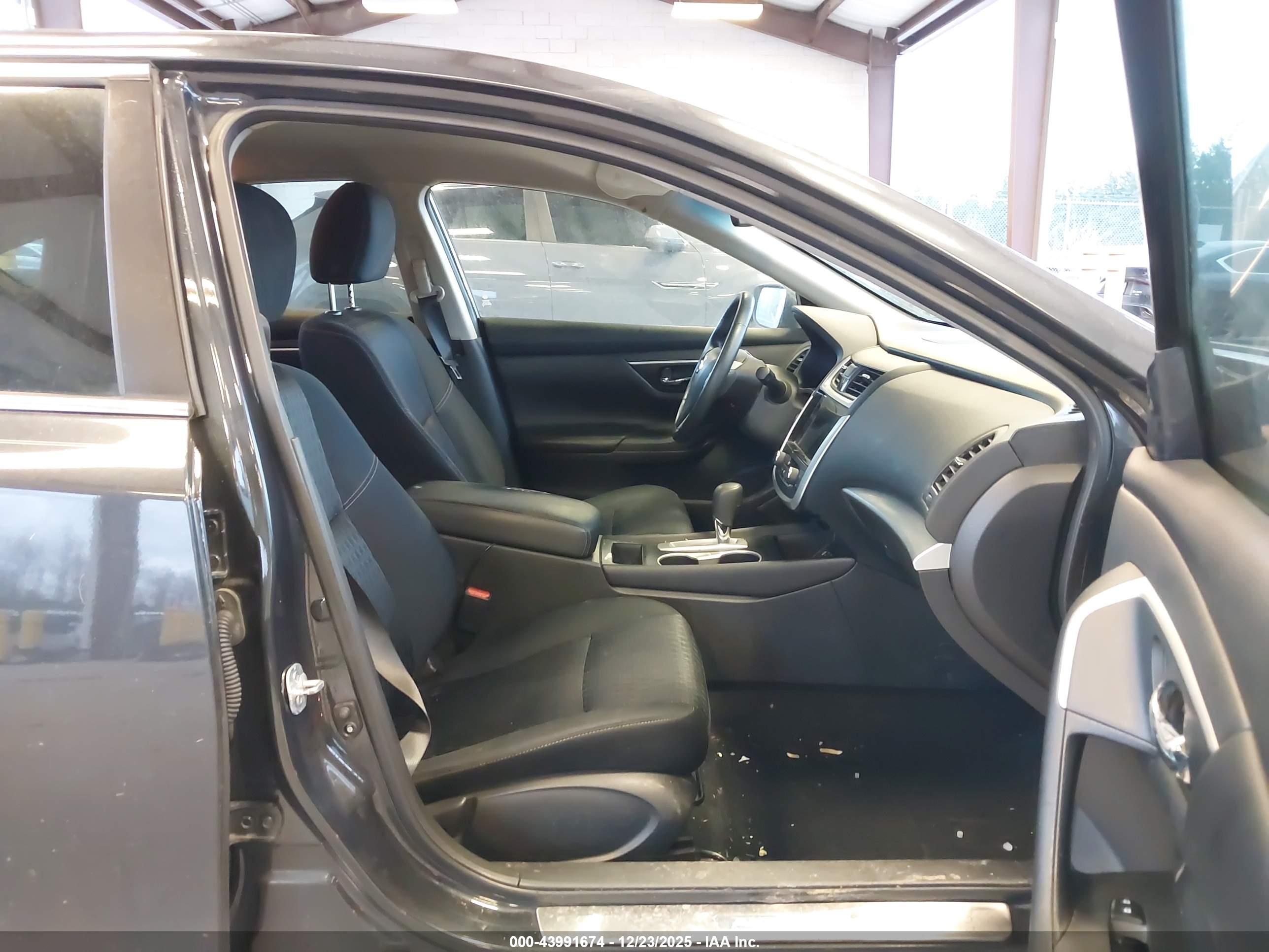 NISSAN ALTIMA image 5