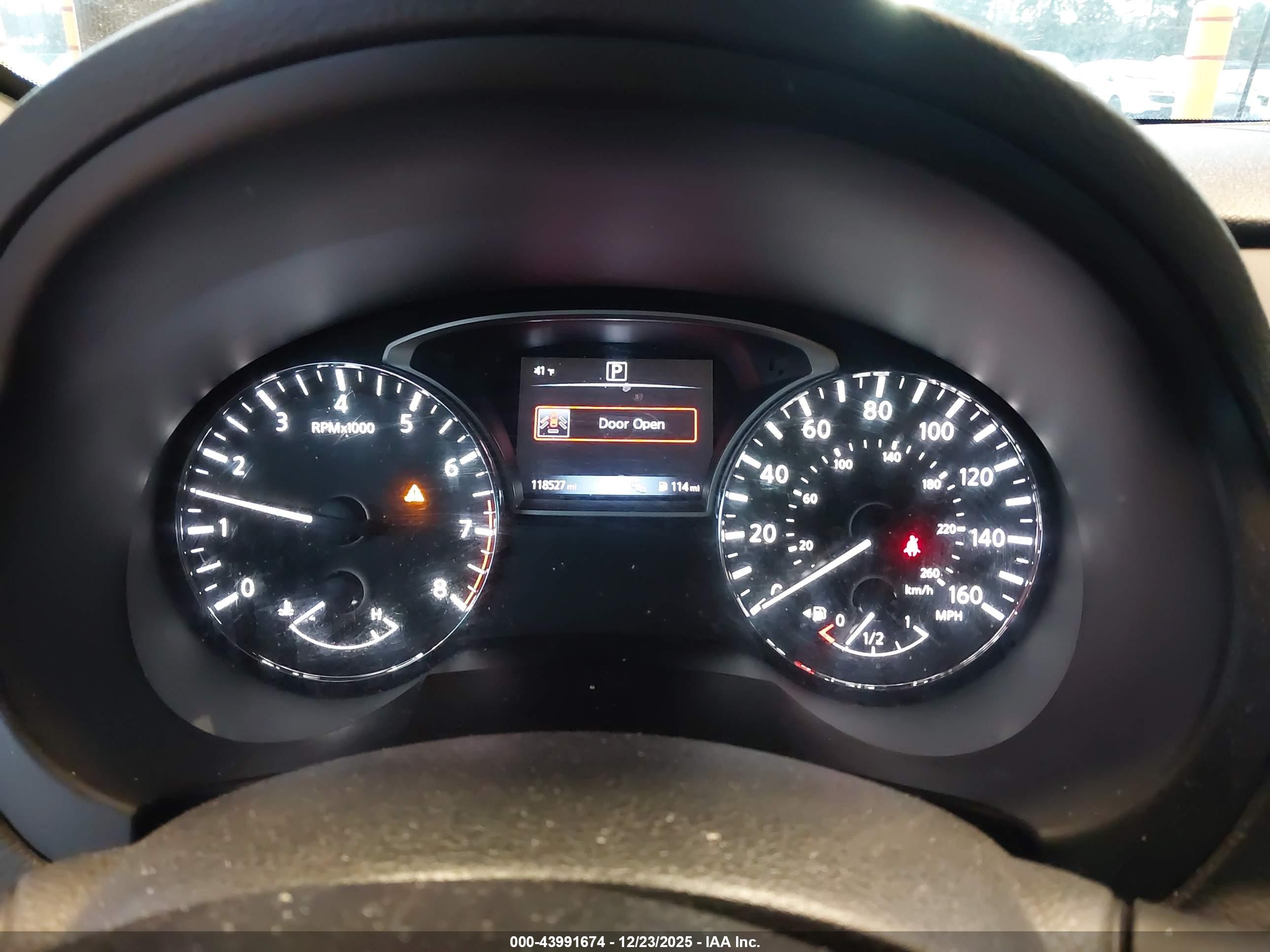 NISSAN ALTIMA image 7