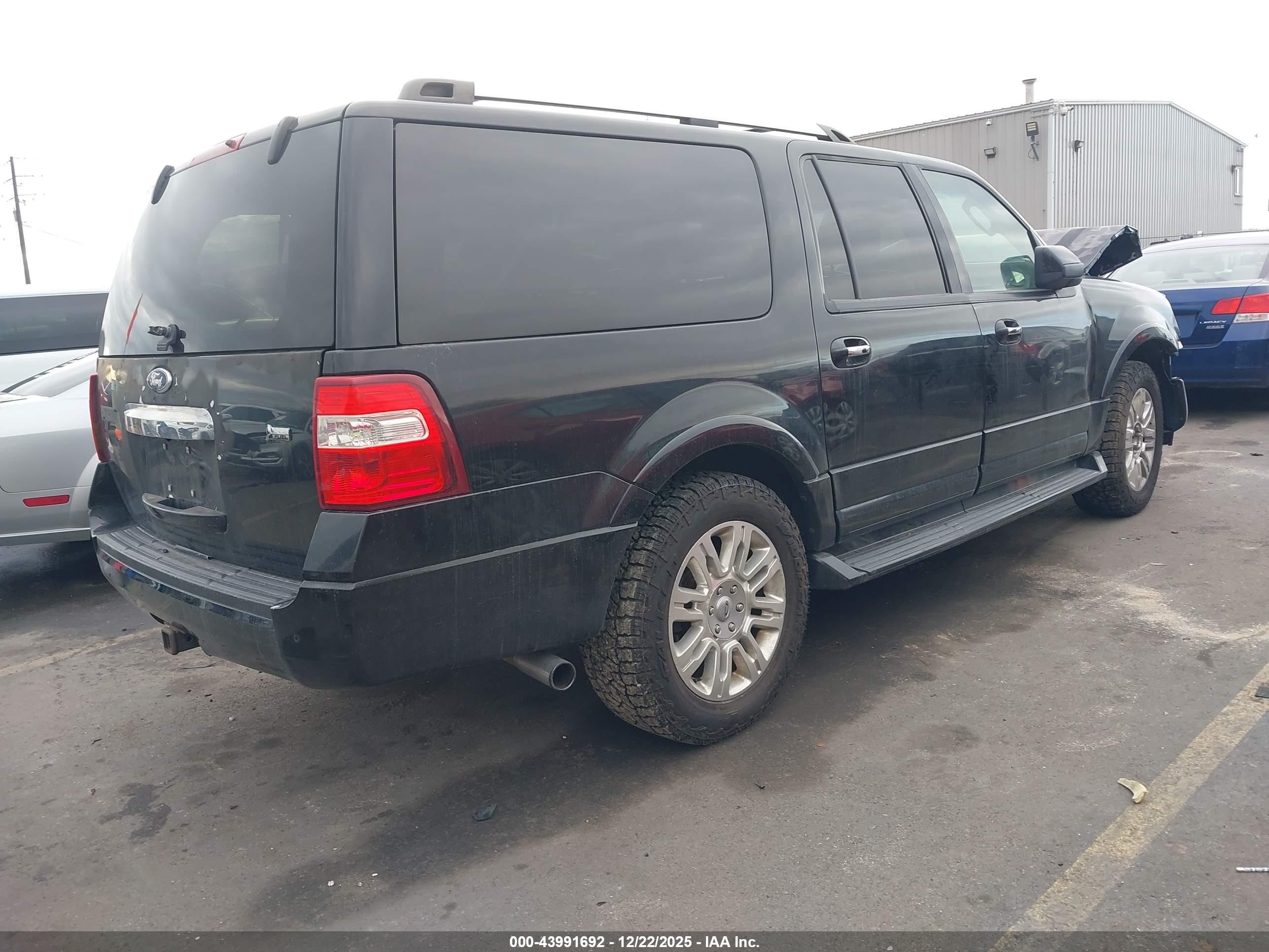 FORD EXPEDITION image 4