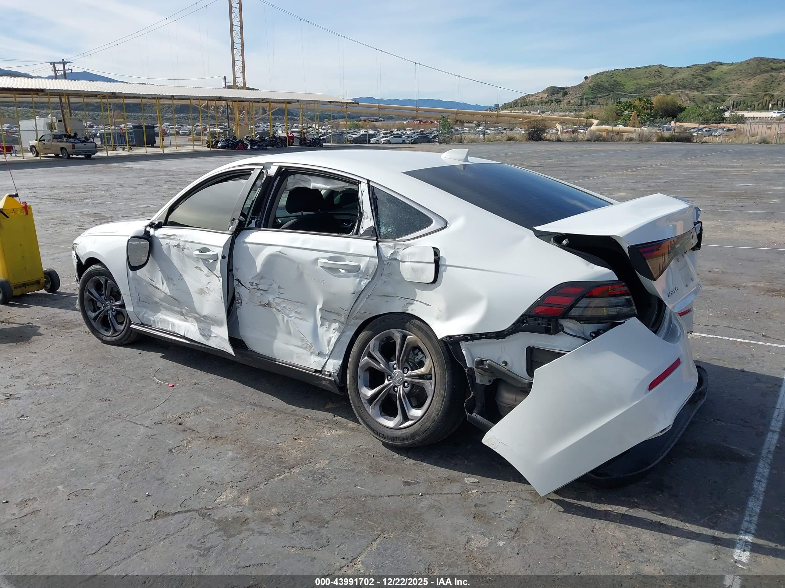 HONDA ACCORD image 3