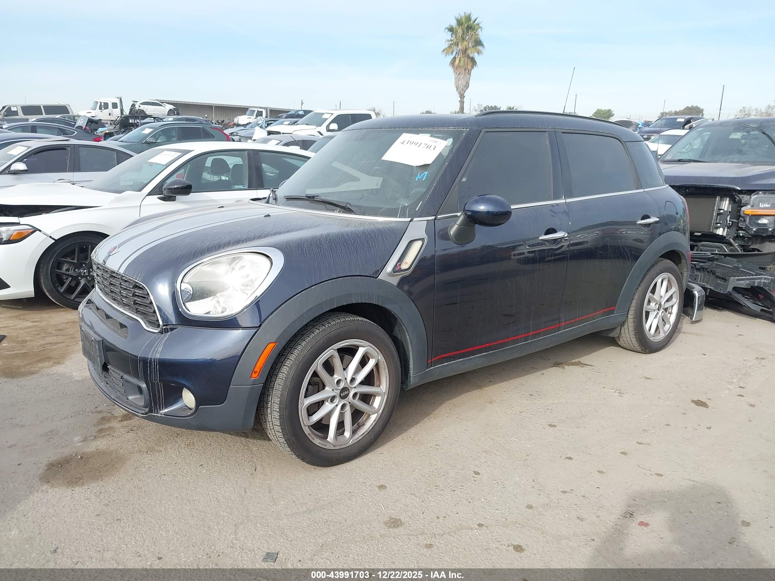 MINI COUNTRYMAN image 2