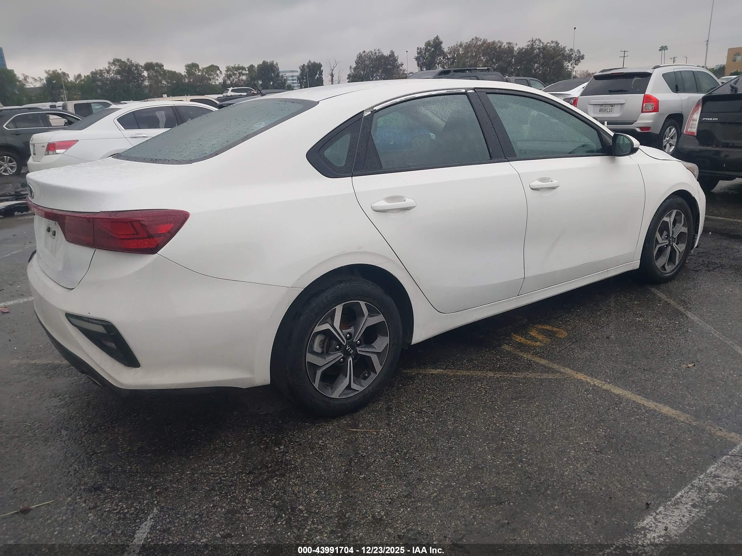 KIA FORTE image 4