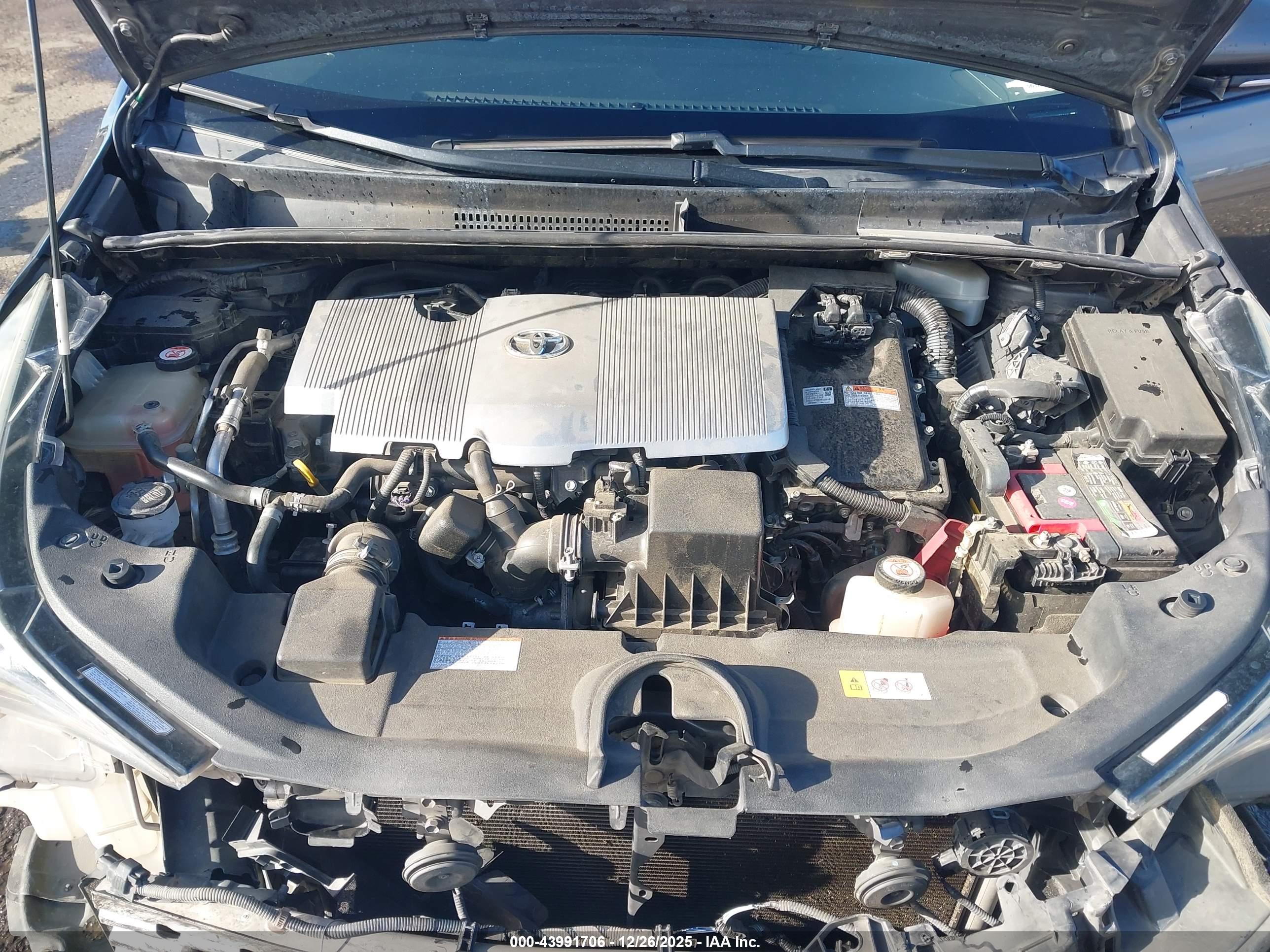 TOYOTA PRIUS image 10
