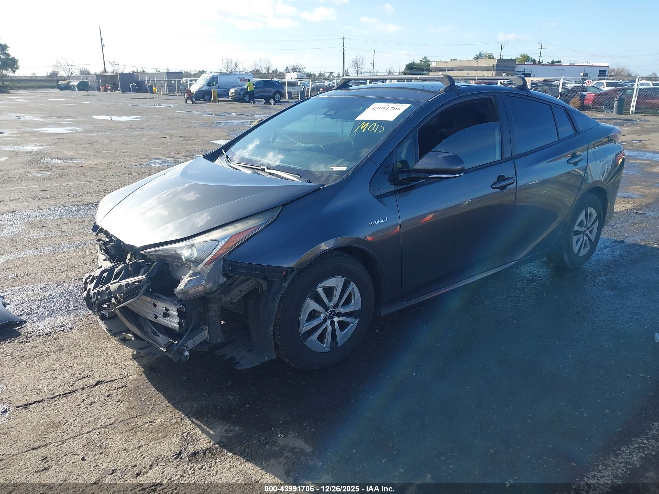 TOYOTA PRIUS image 2