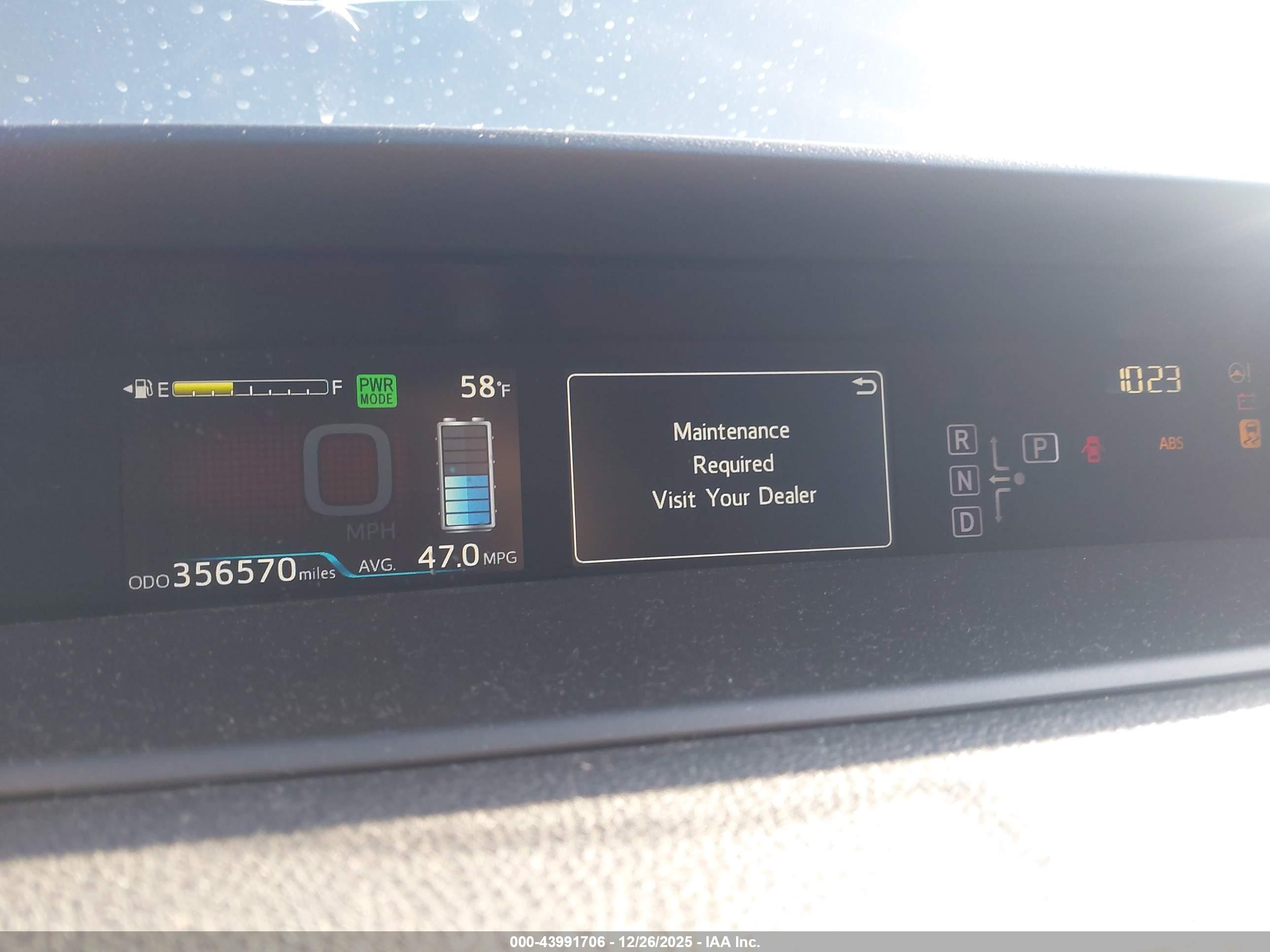 TOYOTA PRIUS image 7