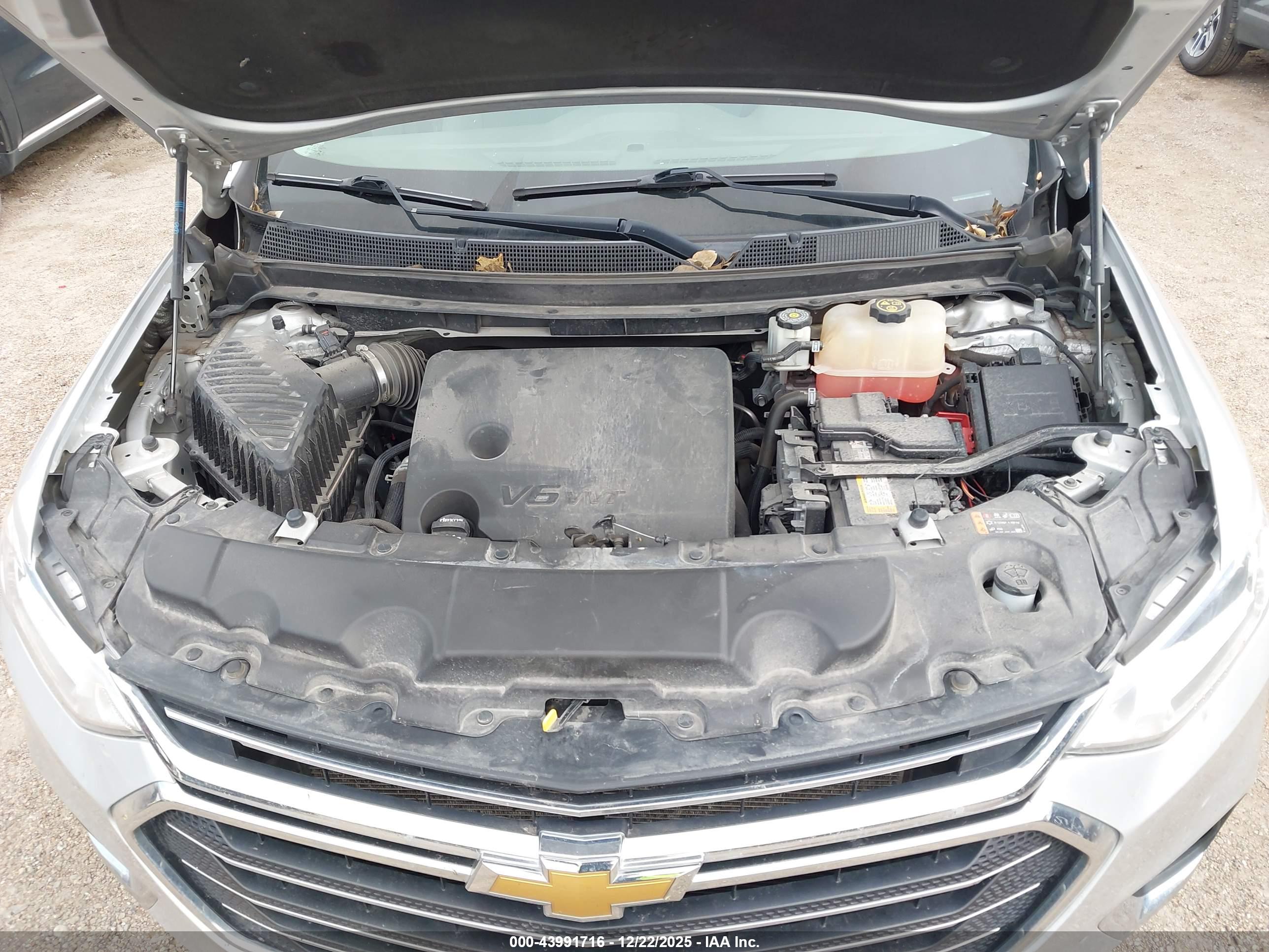 CHEVROLET TRAVERSE image 10