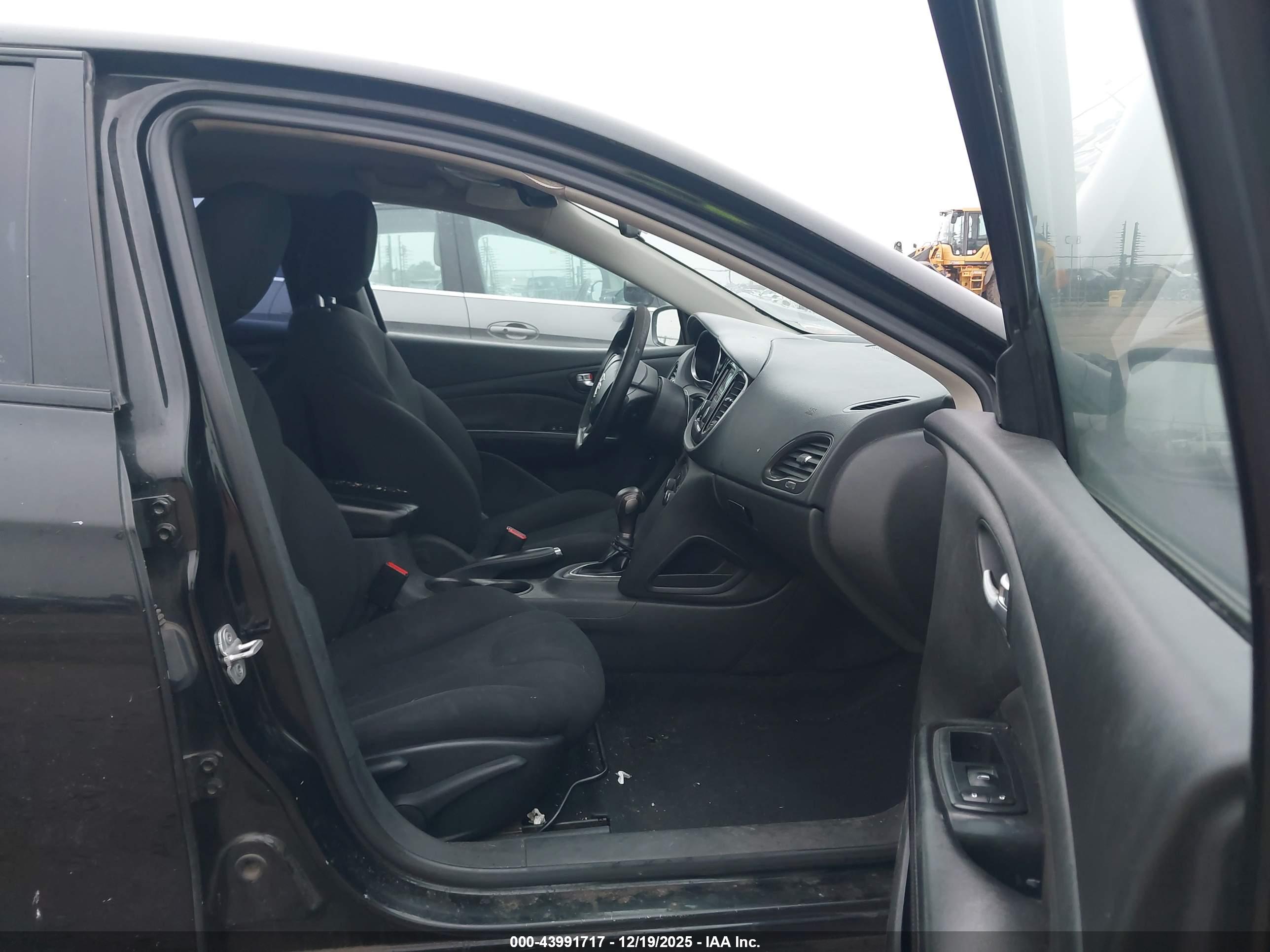 DODGE DART image 5
