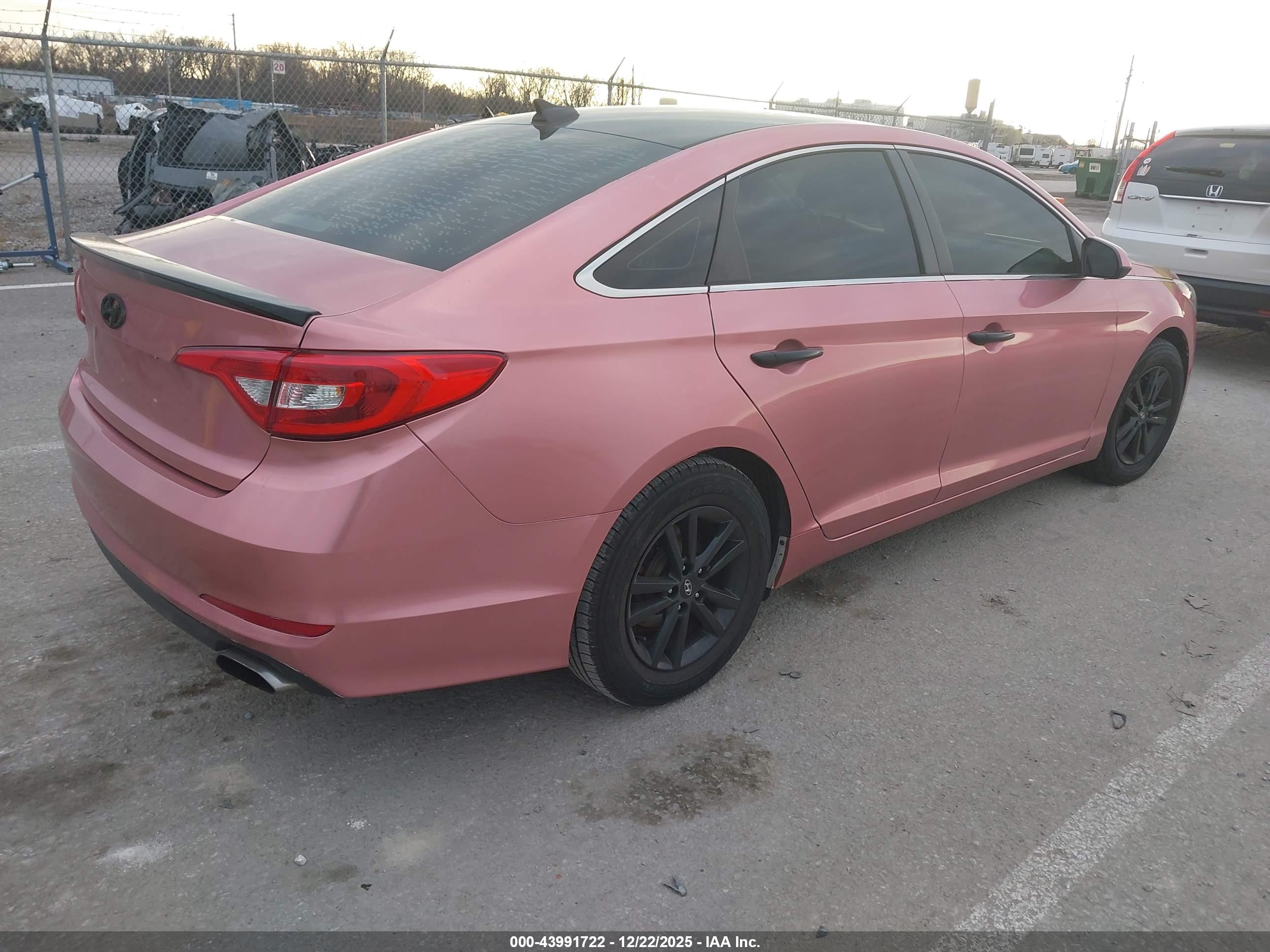 HYUNDAI SONATA image 4