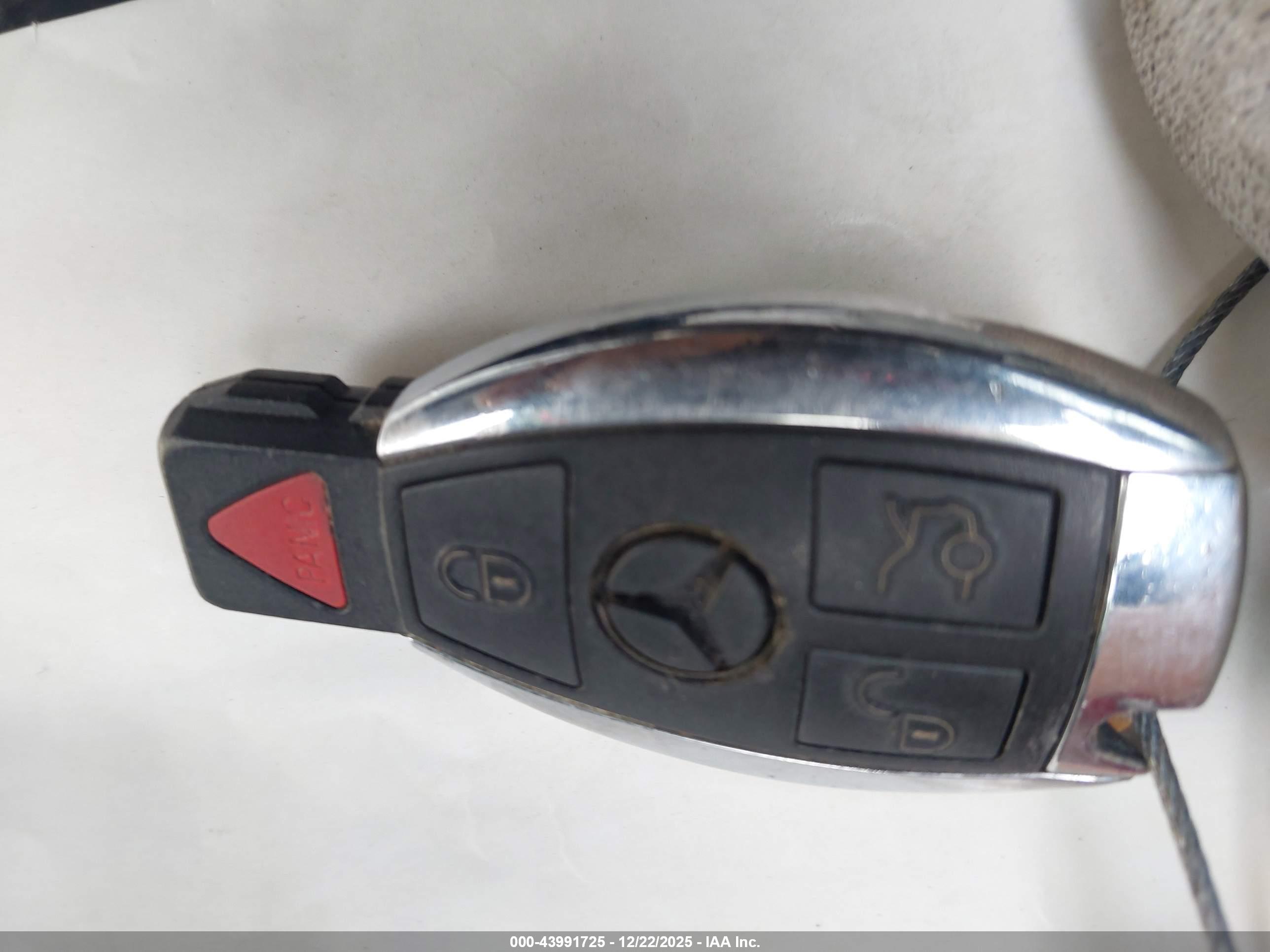 MERCEDES-BENZ GLC image 11