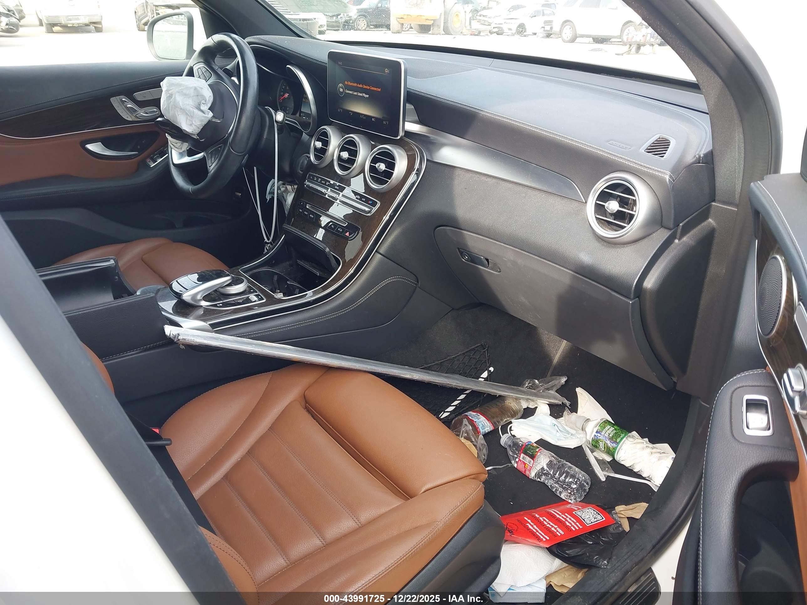 MERCEDES-BENZ GLC image 5
