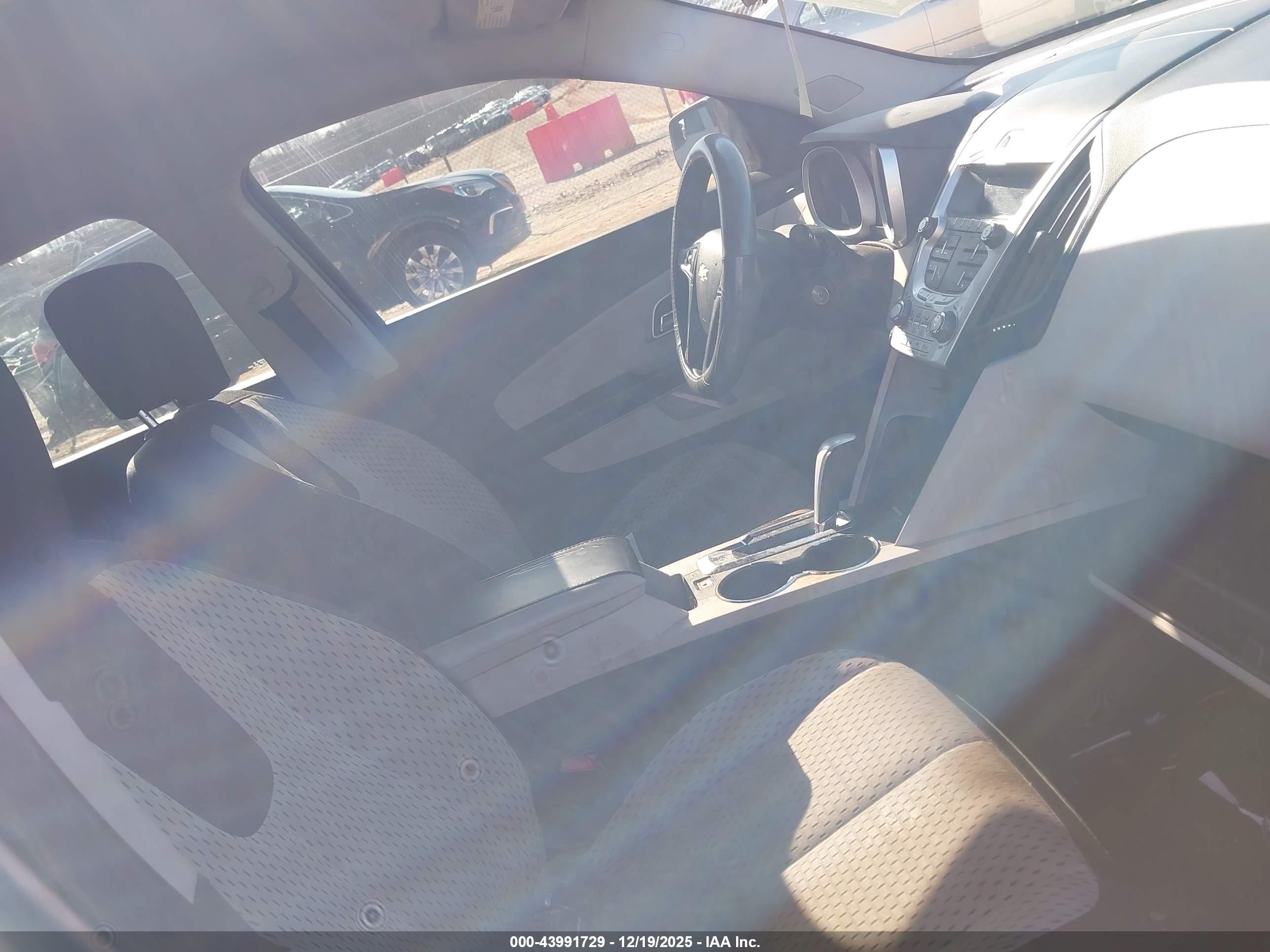CHEVROLET EQUINOX image 5