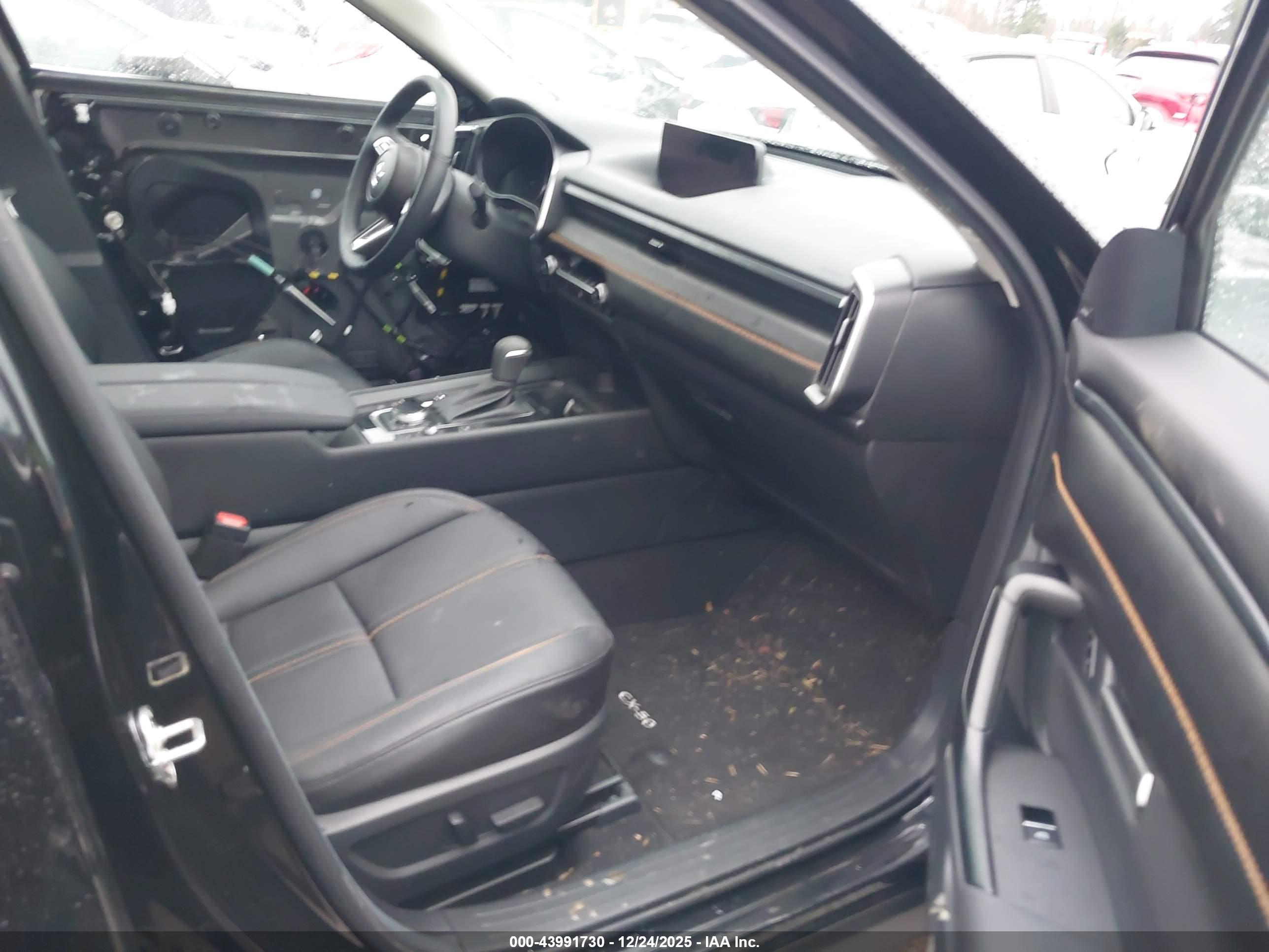 MAZDA CX-50 image 5