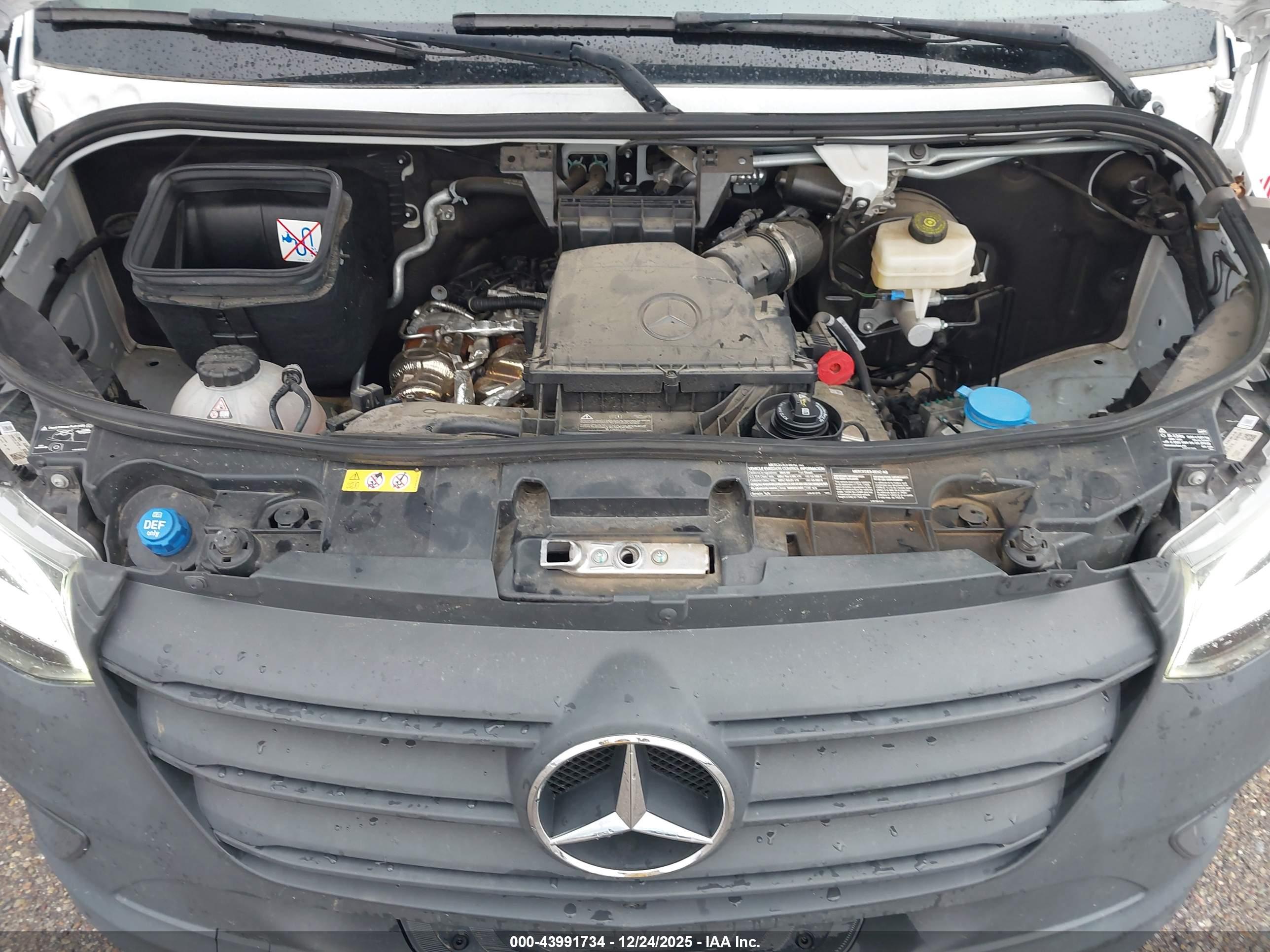 MERCEDES-BENZ SPRINTER image 10