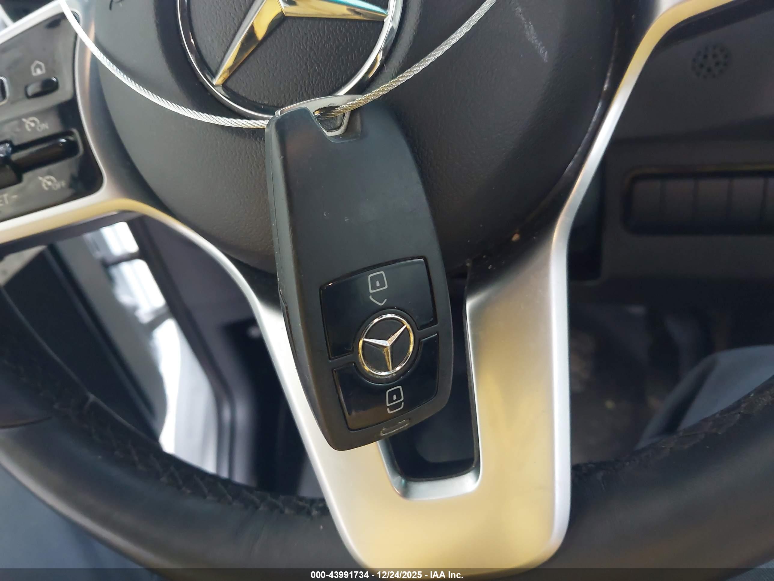 MERCEDES-BENZ SPRINTER image 11