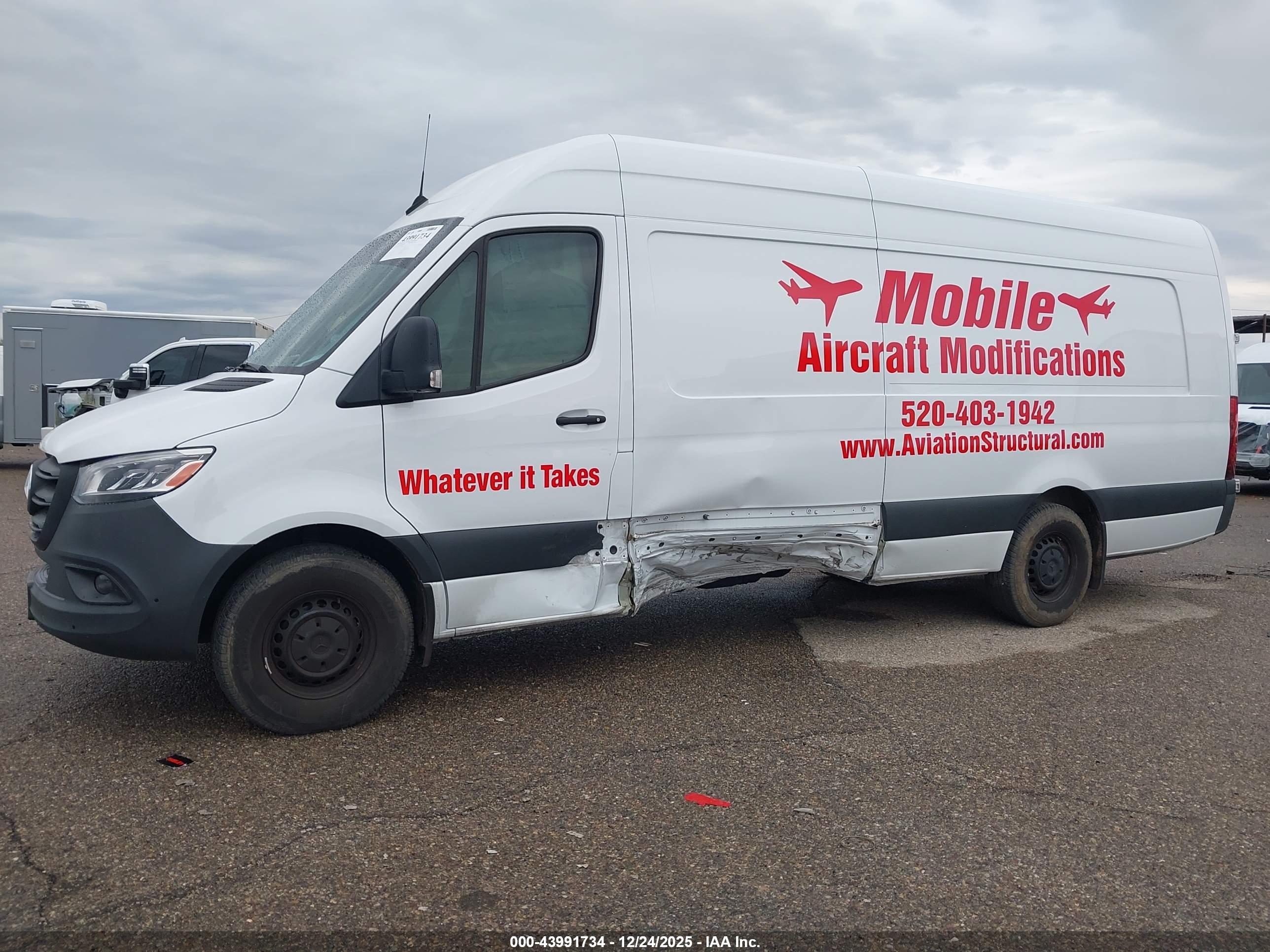 MERCEDES-BENZ SPRINTER image 6