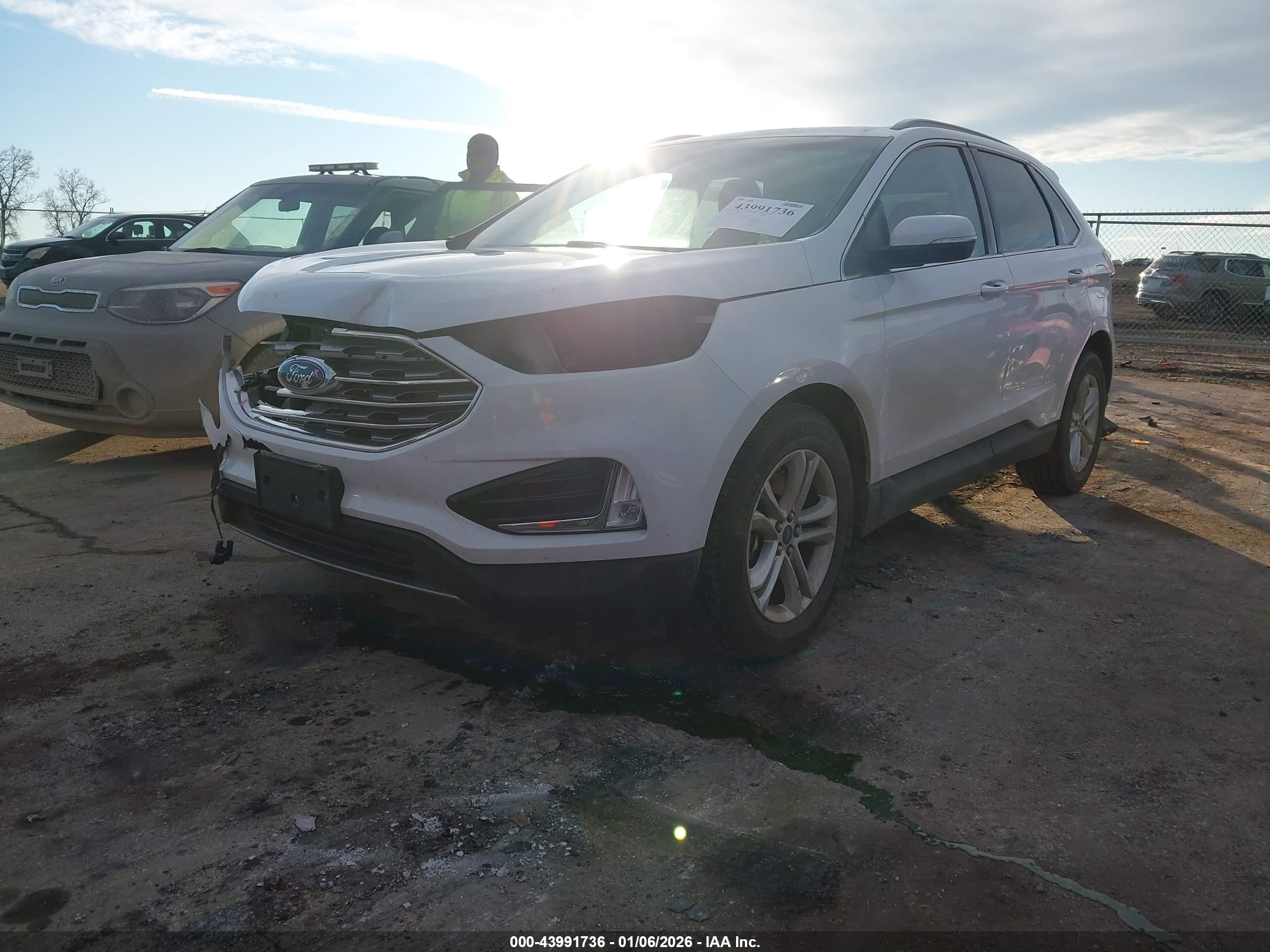 FORD EDGE image 2