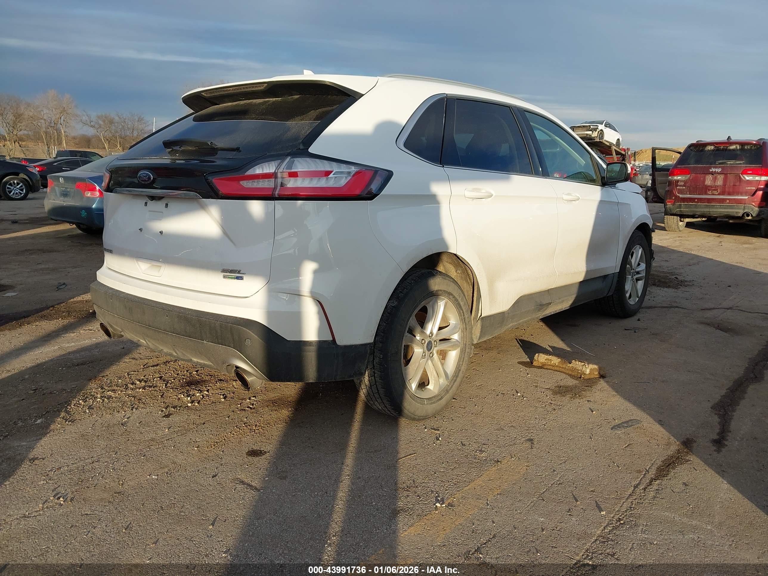 FORD EDGE image 4