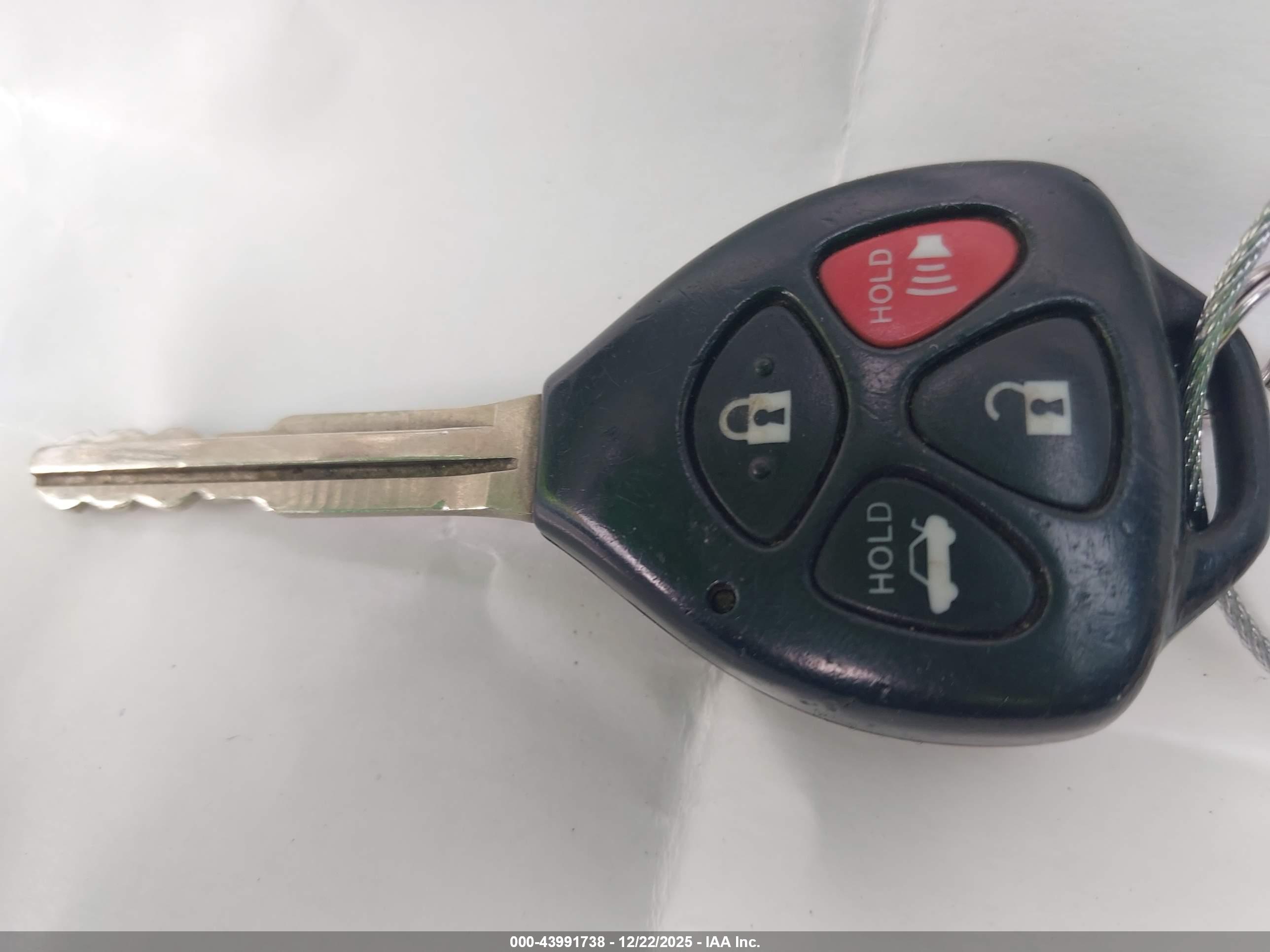 TOYOTA CAMRY image 11