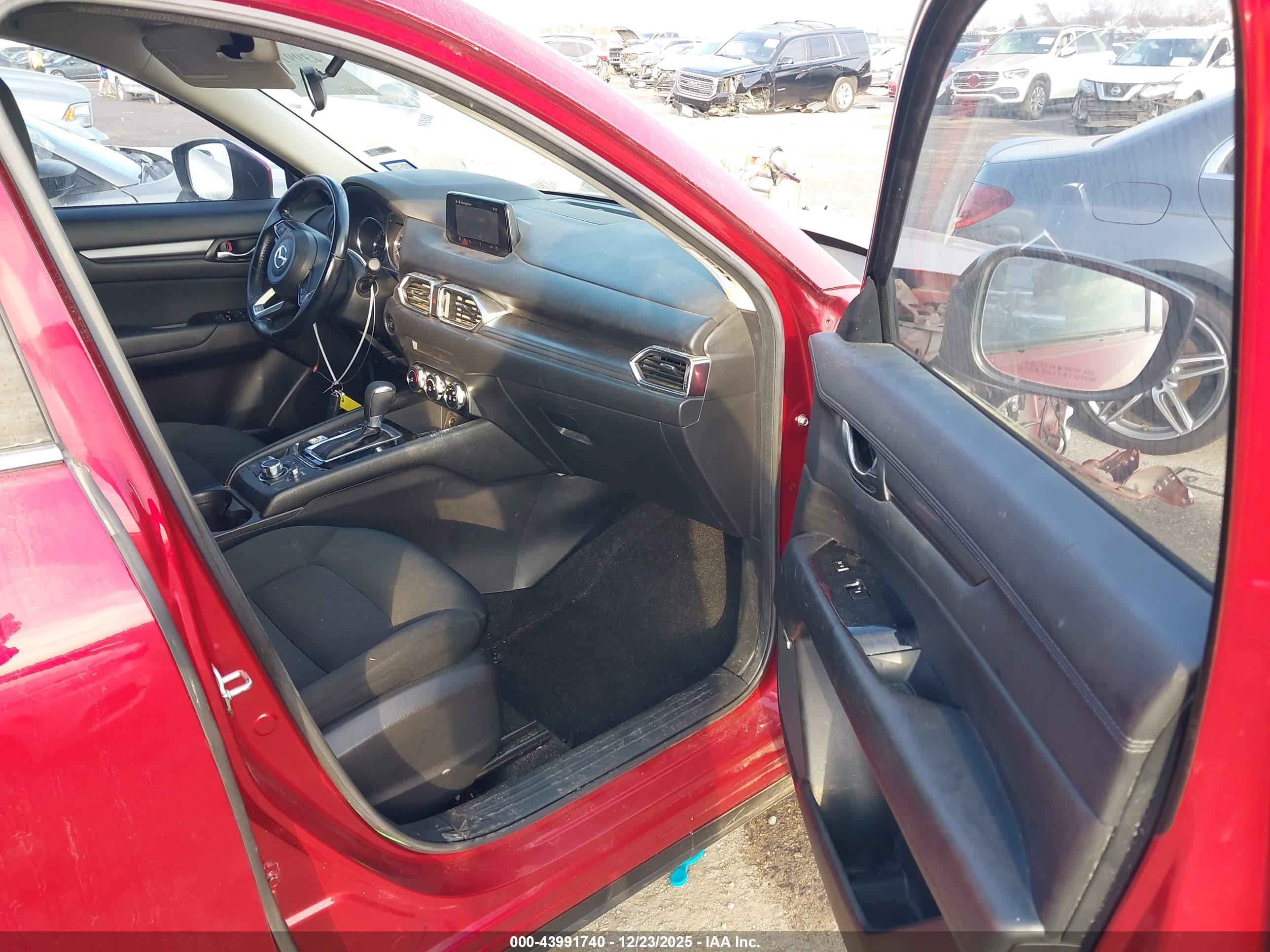 MAZDA CX-5 image 5