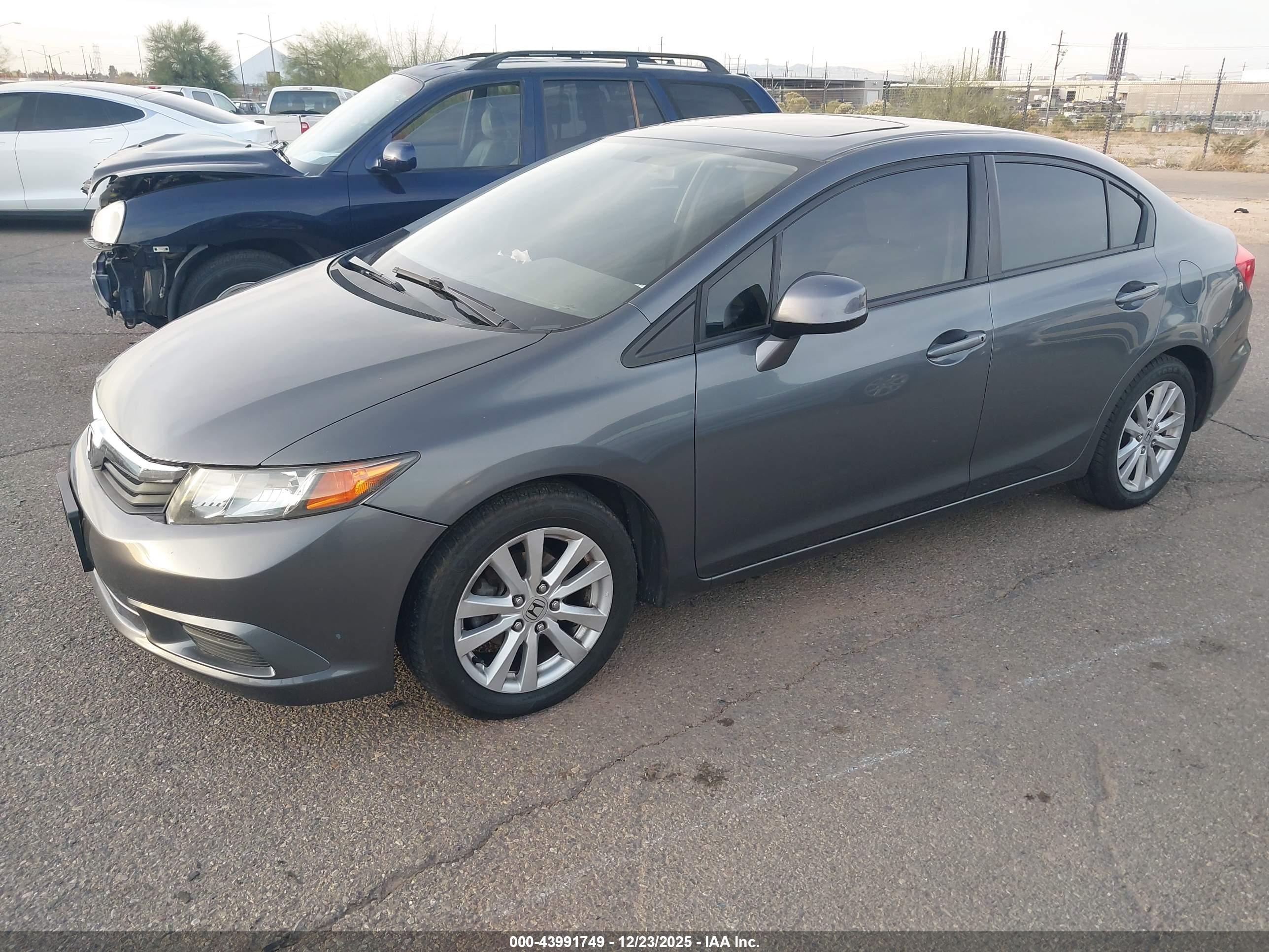 HONDA CIVIC image 2