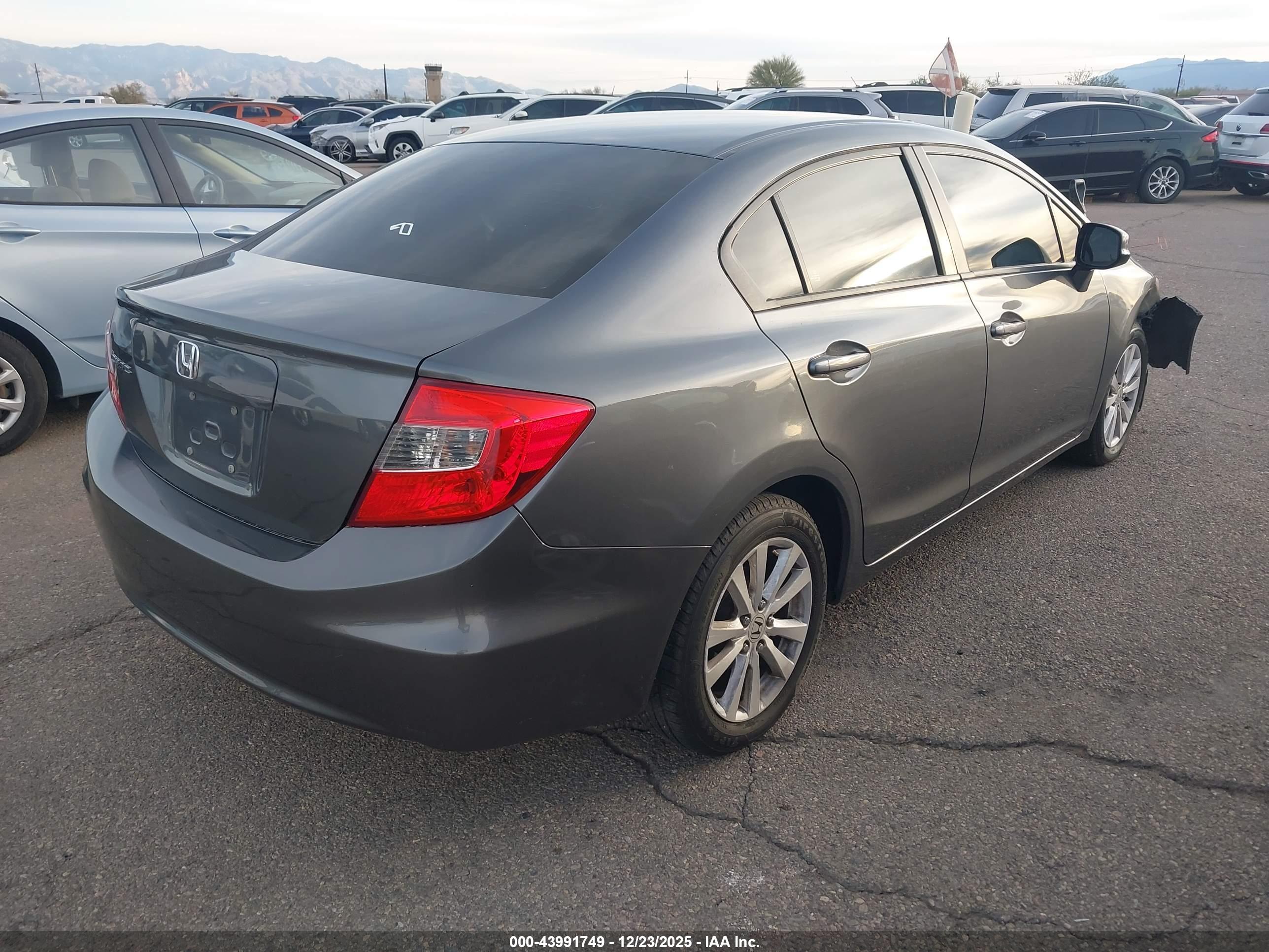 HONDA CIVIC image 4