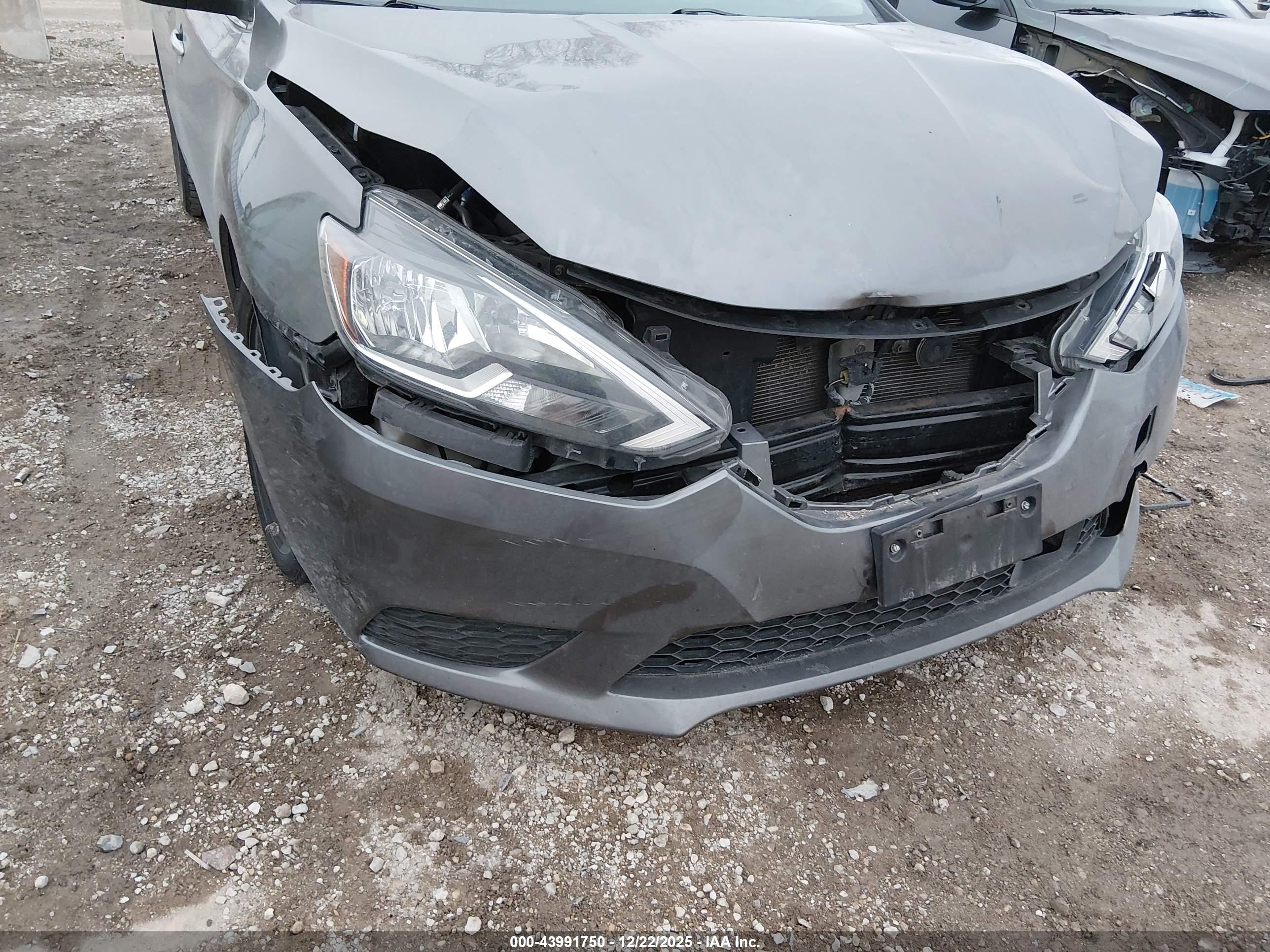NISSAN SENTRA image 6
