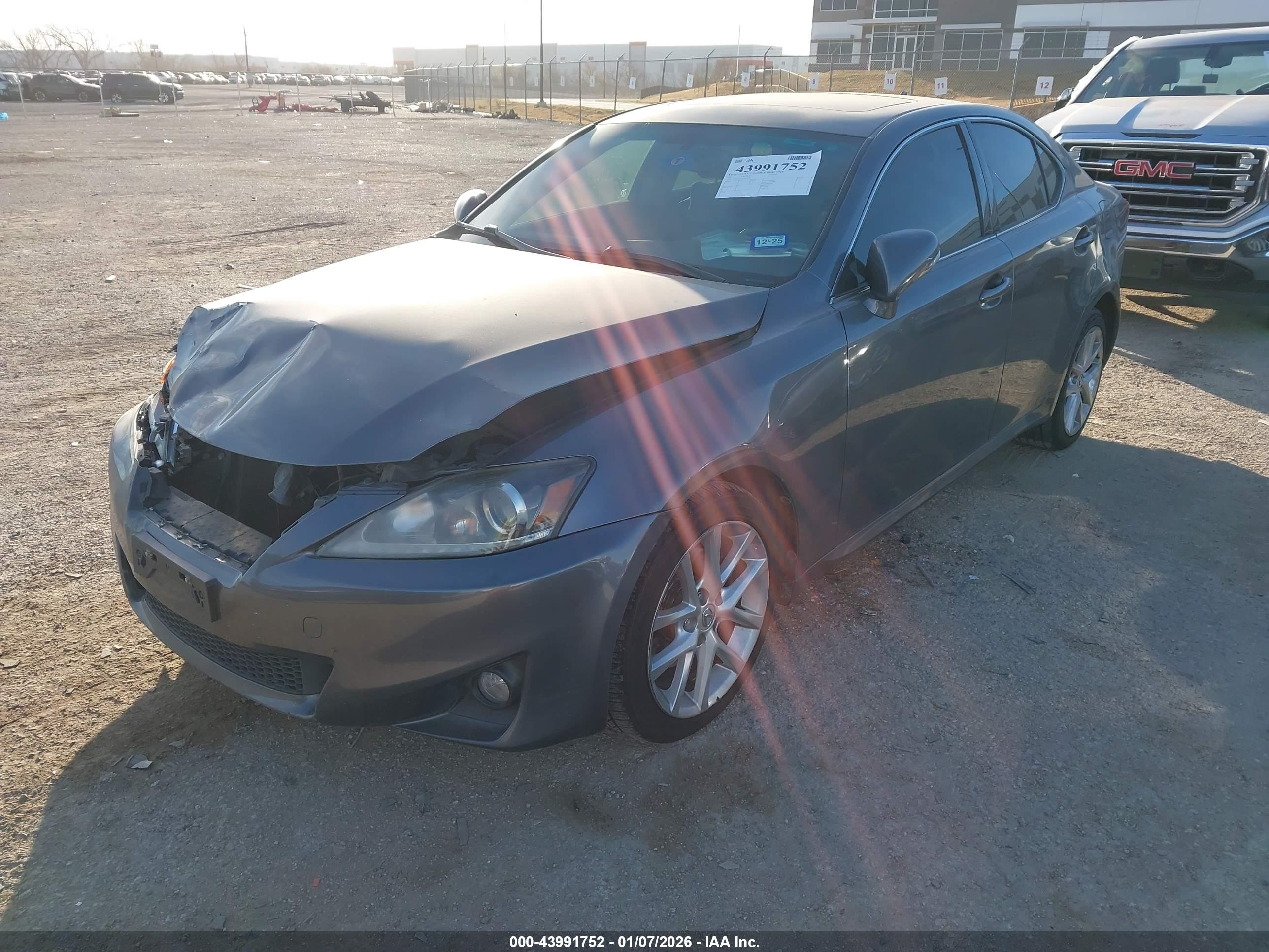LEXUS IS image 2