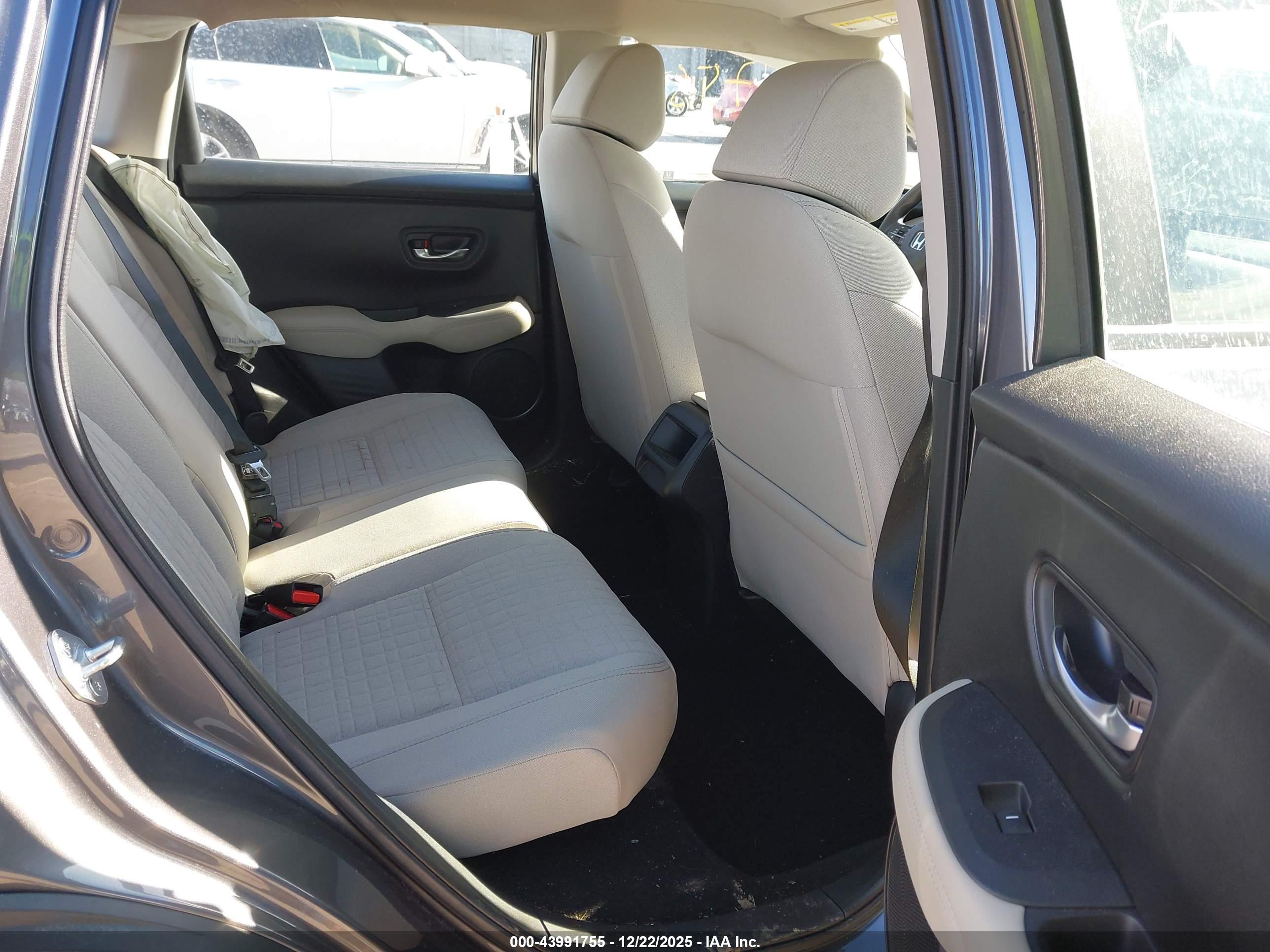 HONDA HR-V image 8