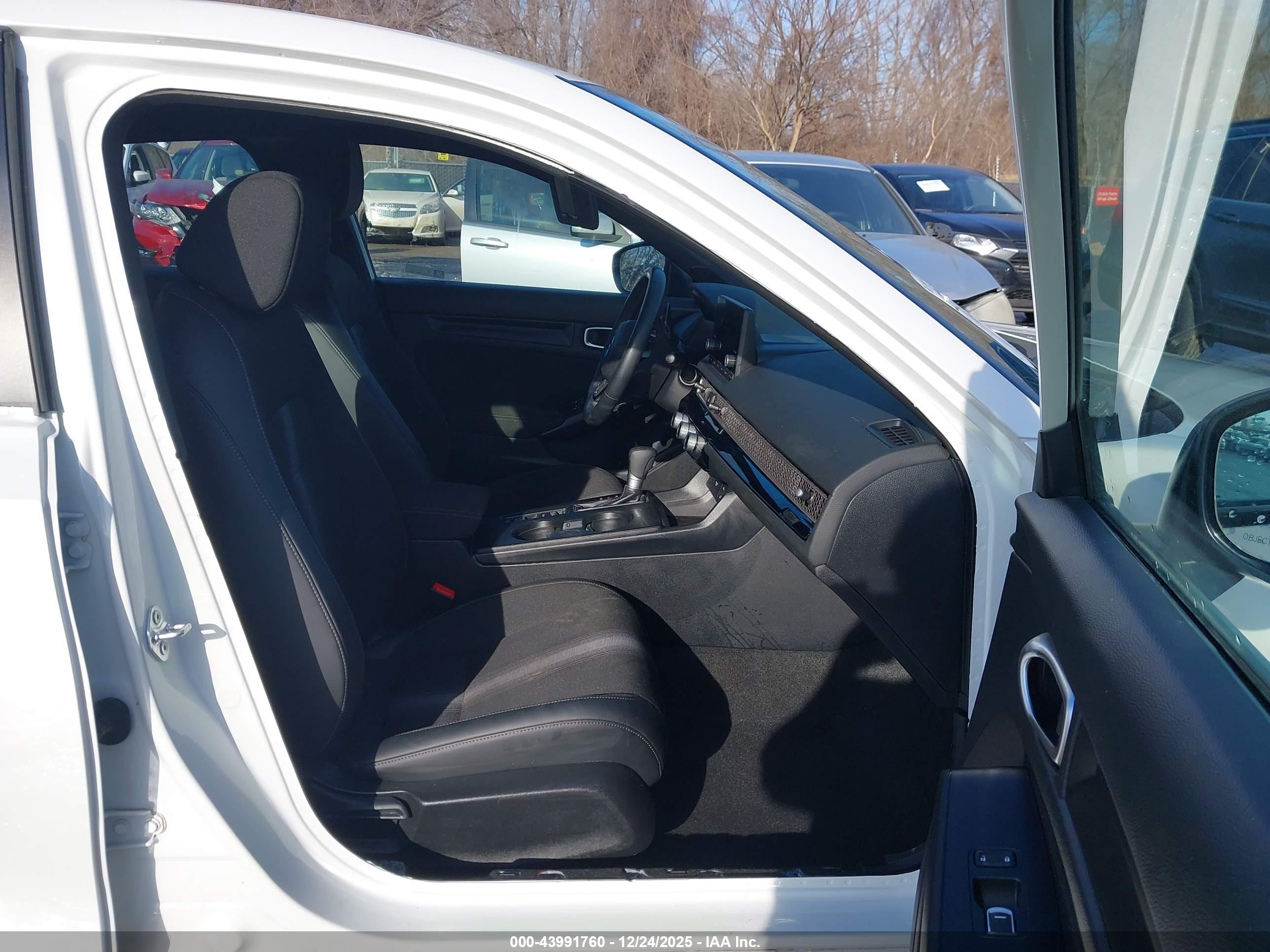 HONDA CIVIC image 5