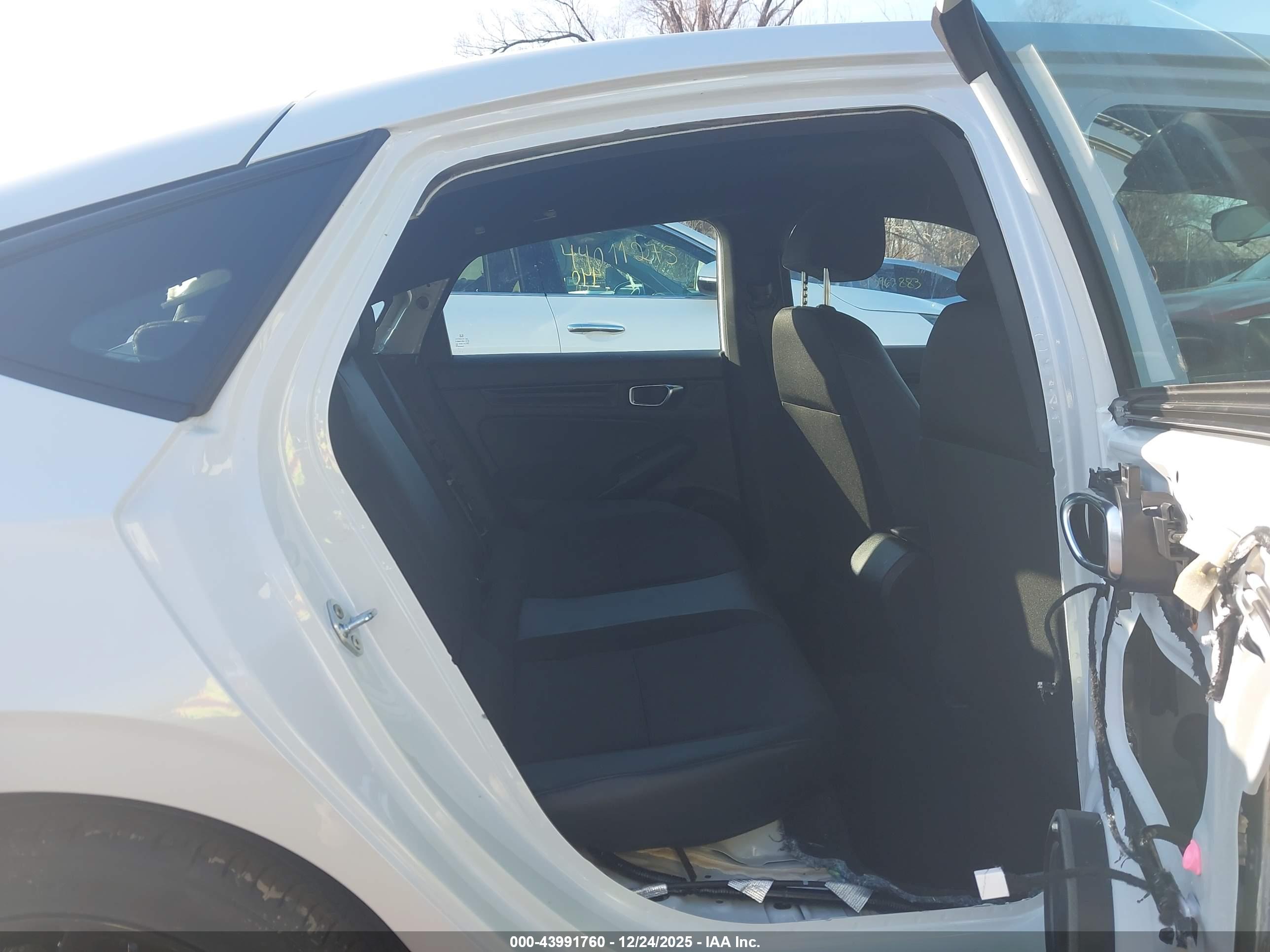 HONDA CIVIC image 8