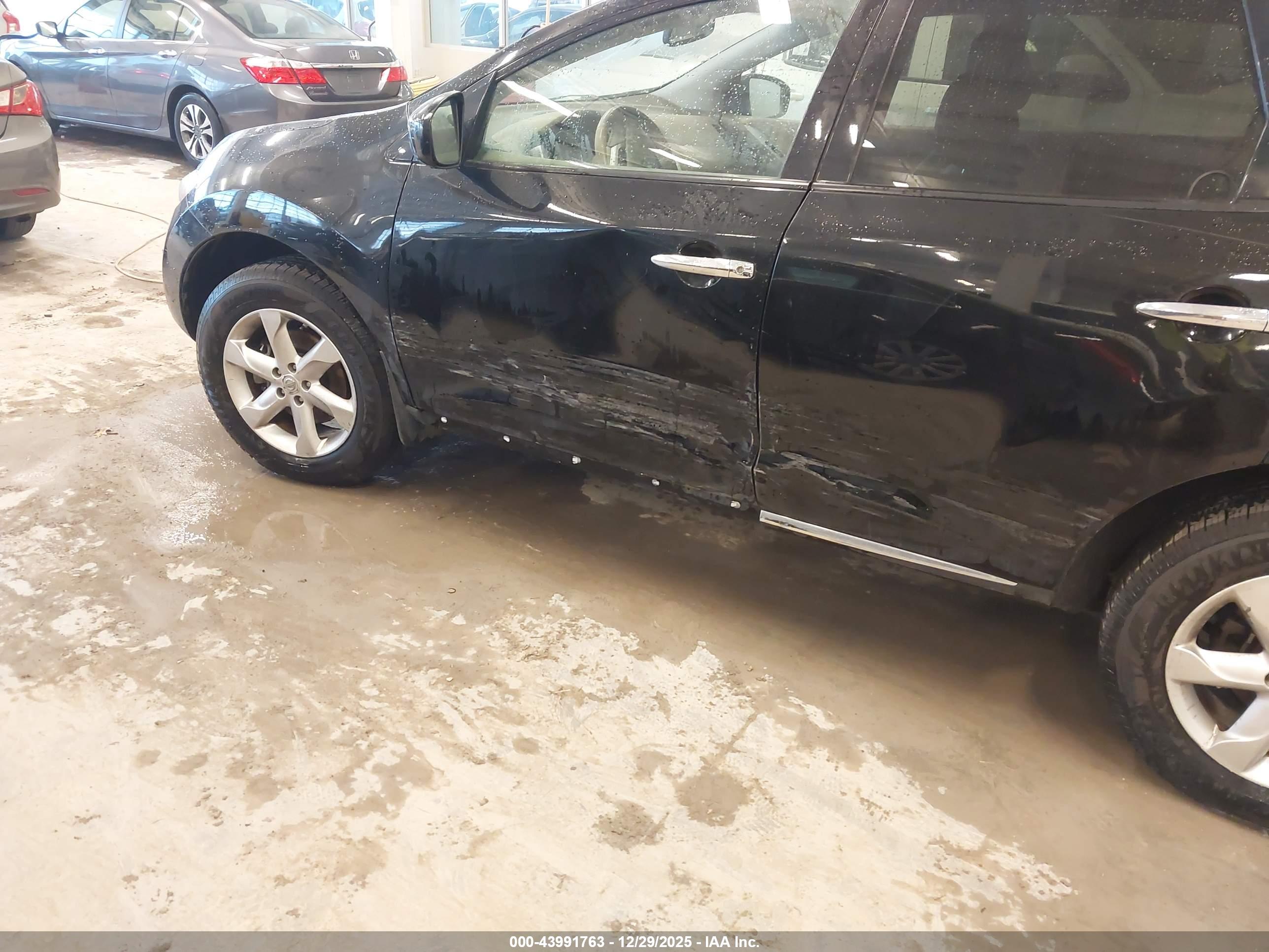 NISSAN MURANO image 6
