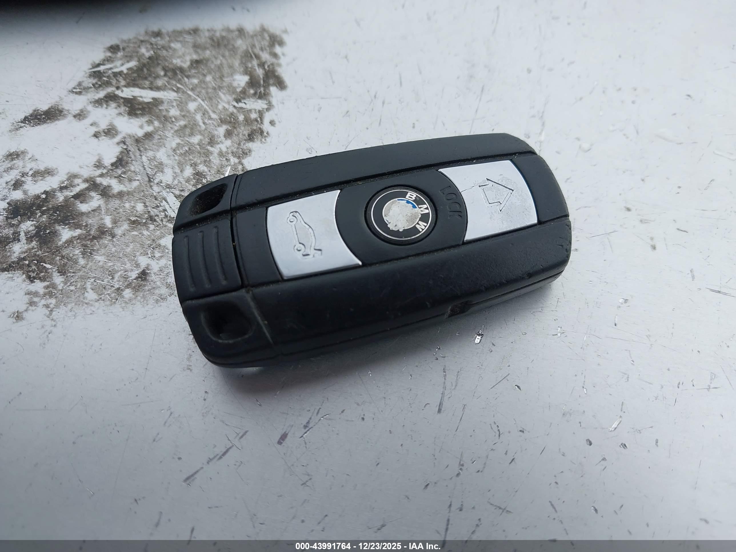 BMW 328I image 11