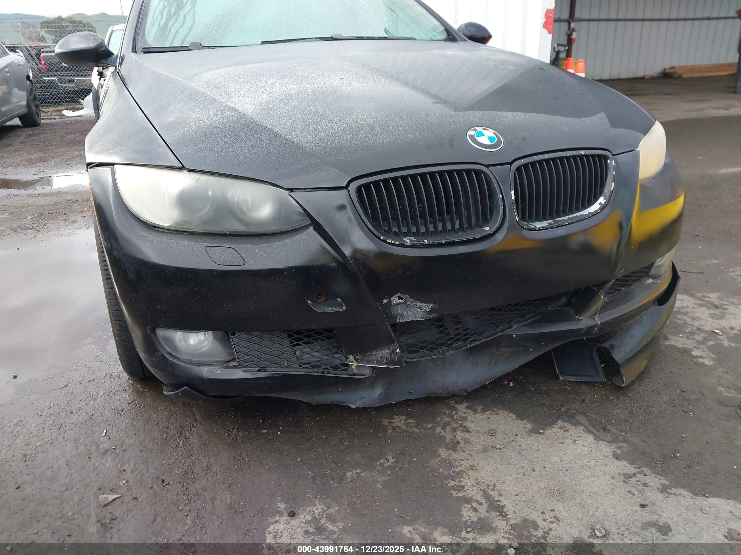 BMW 328I image 6