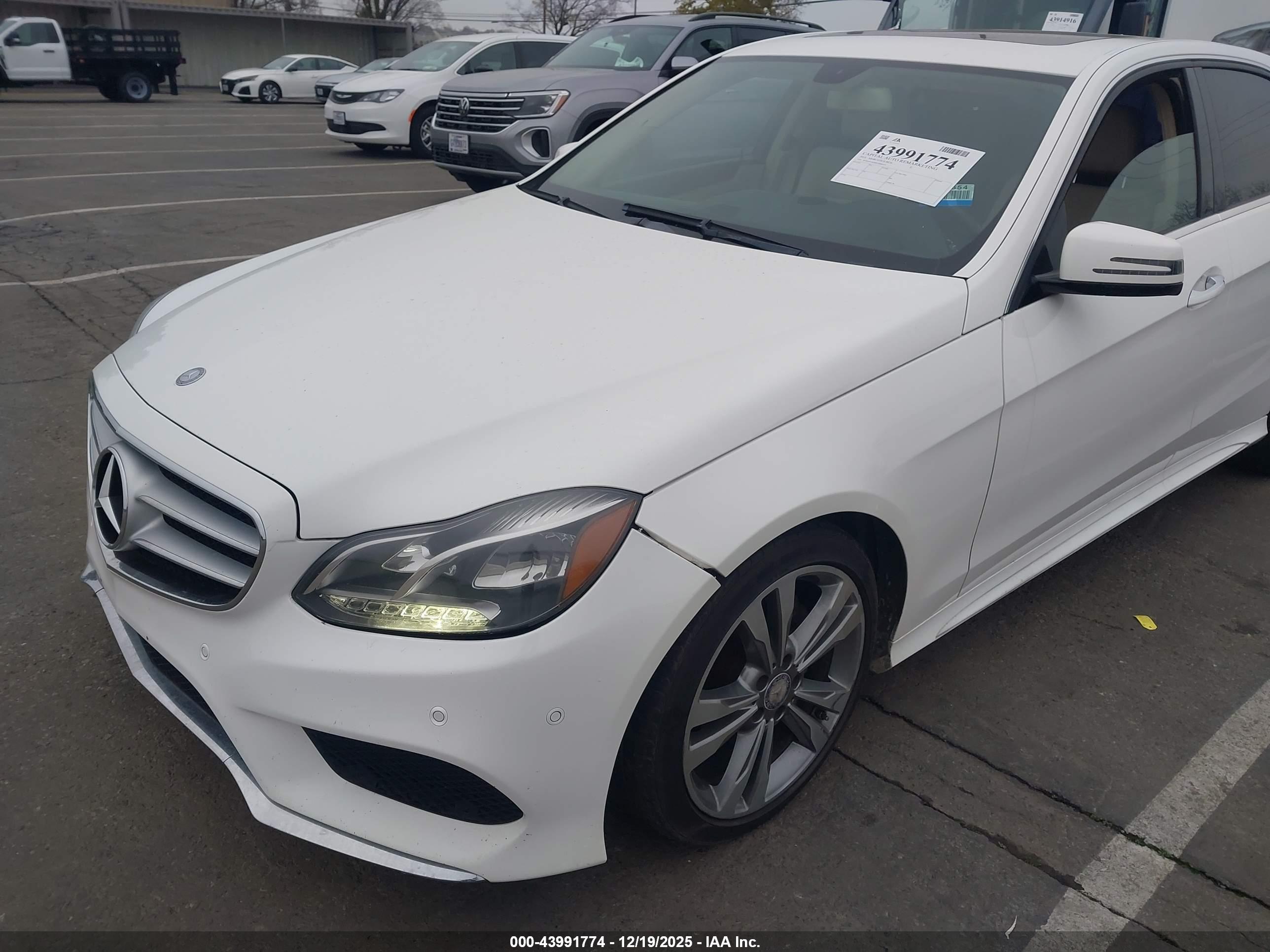 MERCEDES-BENZ E image 6