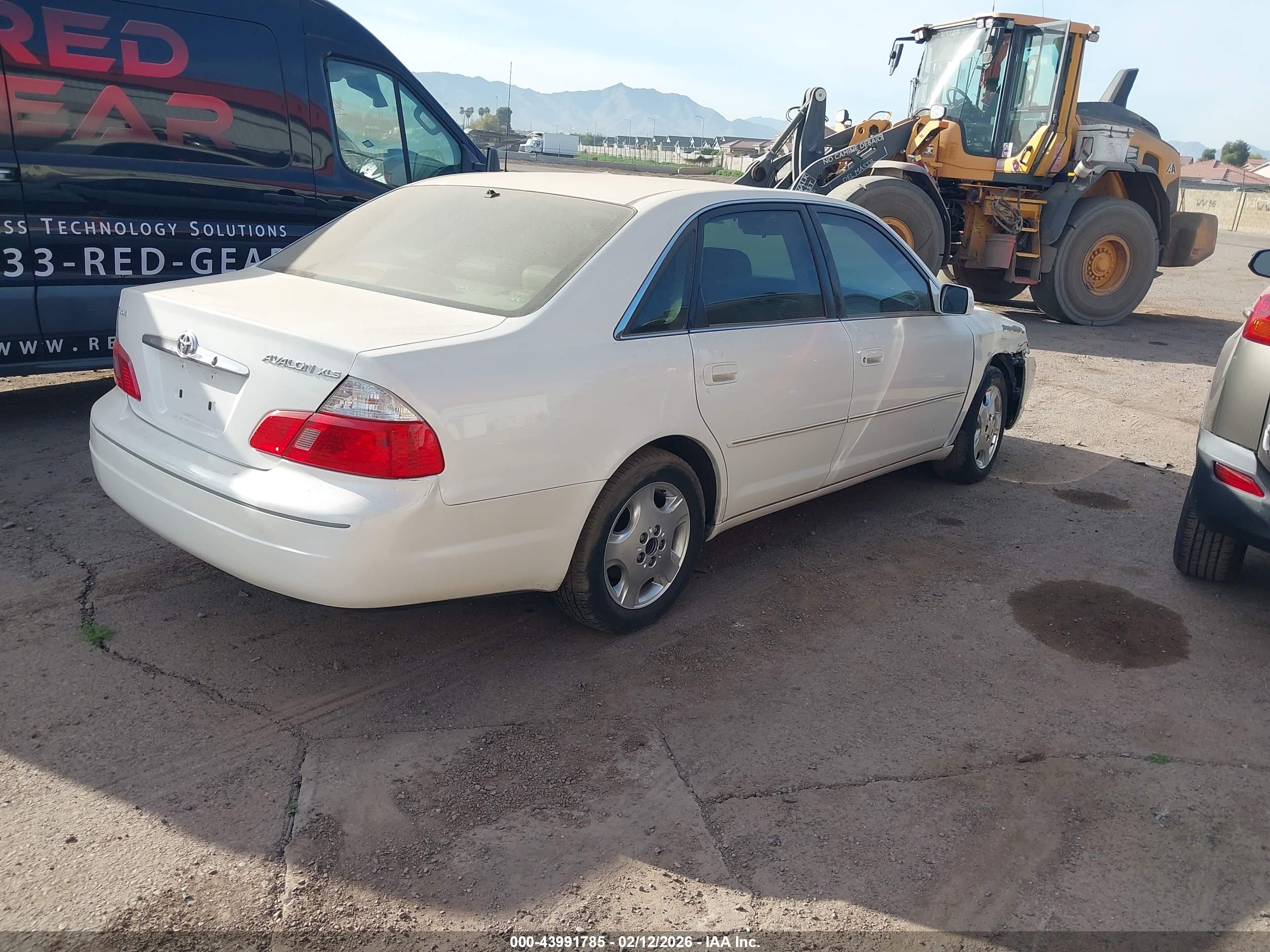 TOYOTA AVALON image 4