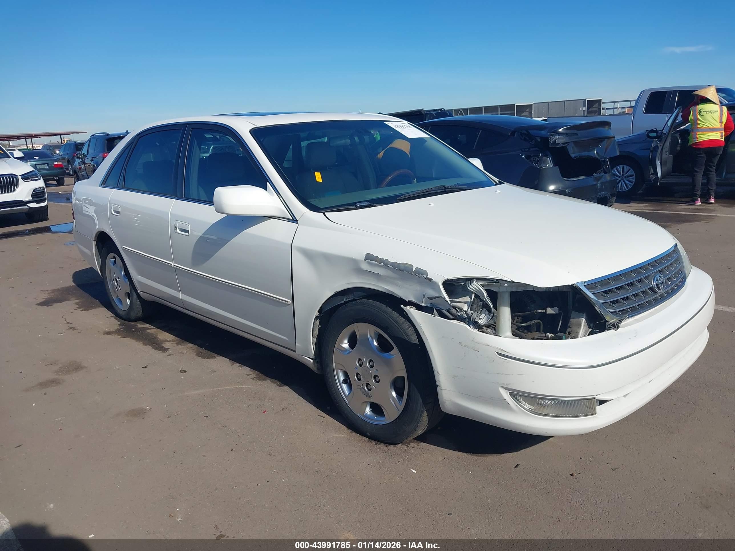 TOYOTA AVALON image 6