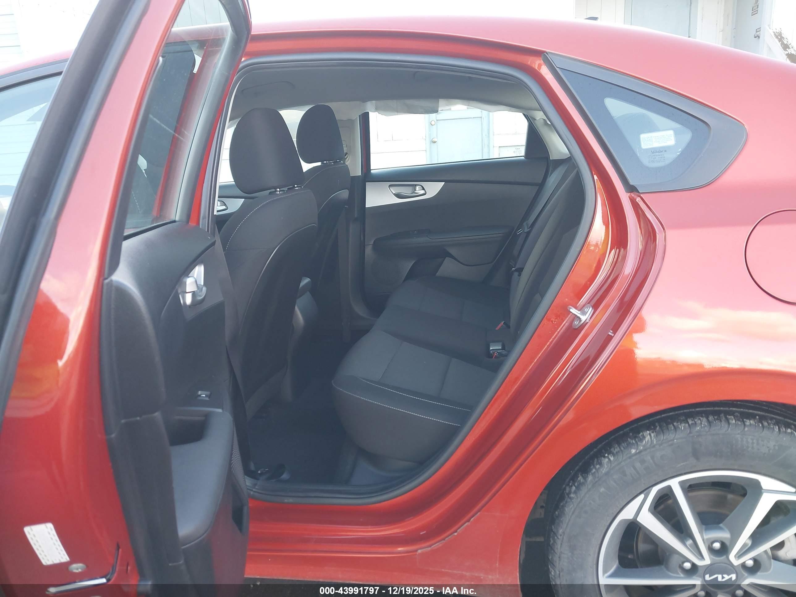KIA FORTE image 8