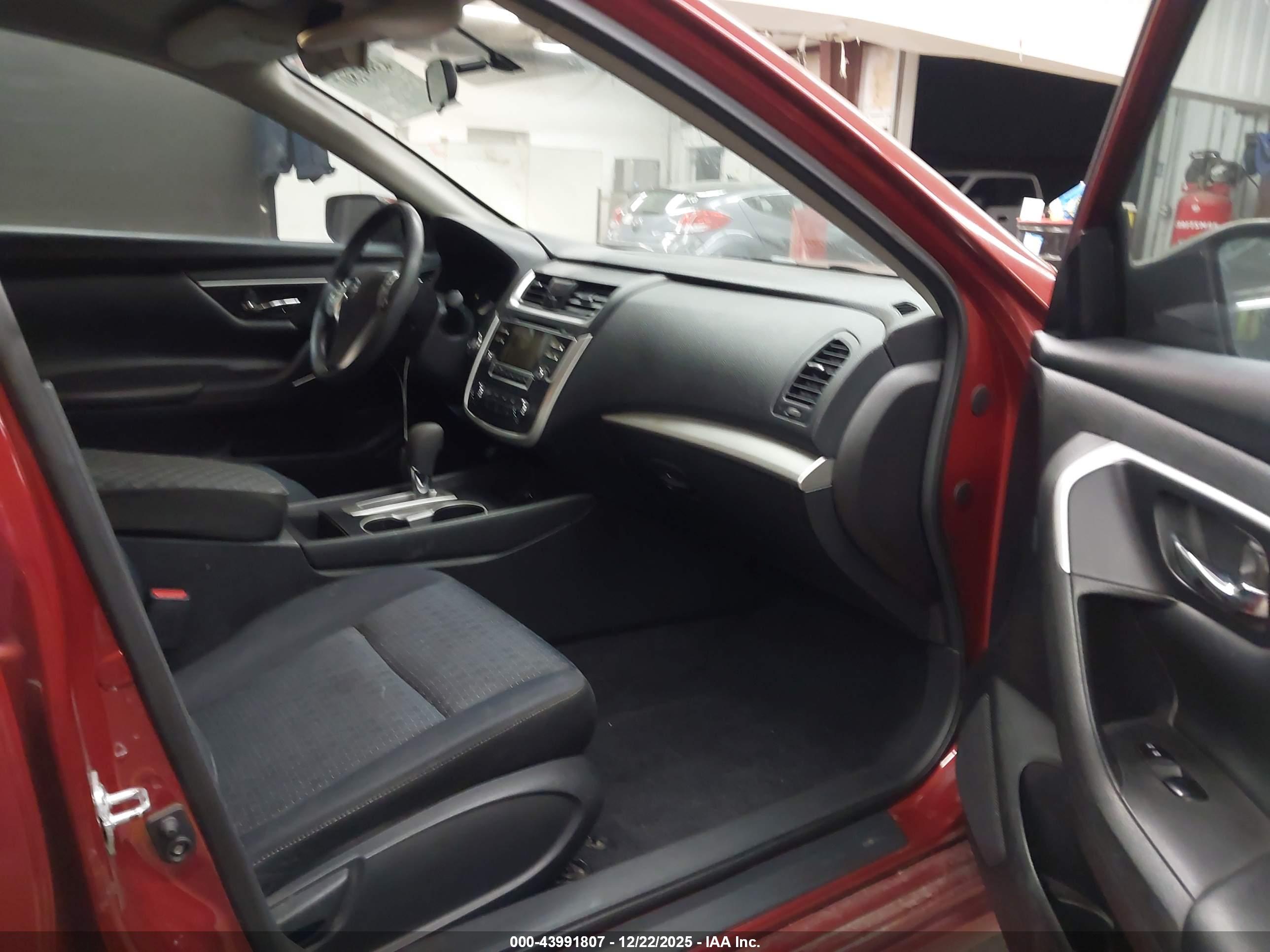 NISSAN ALTIMA image 5