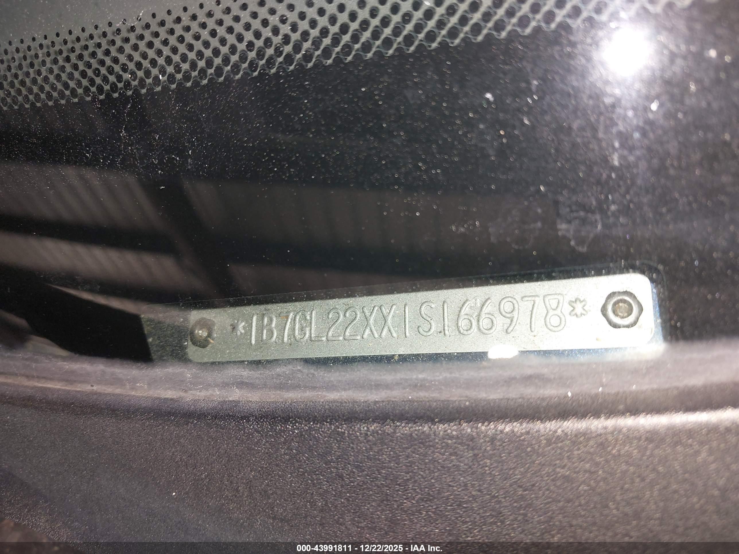 DODGE DAKOTA image 9