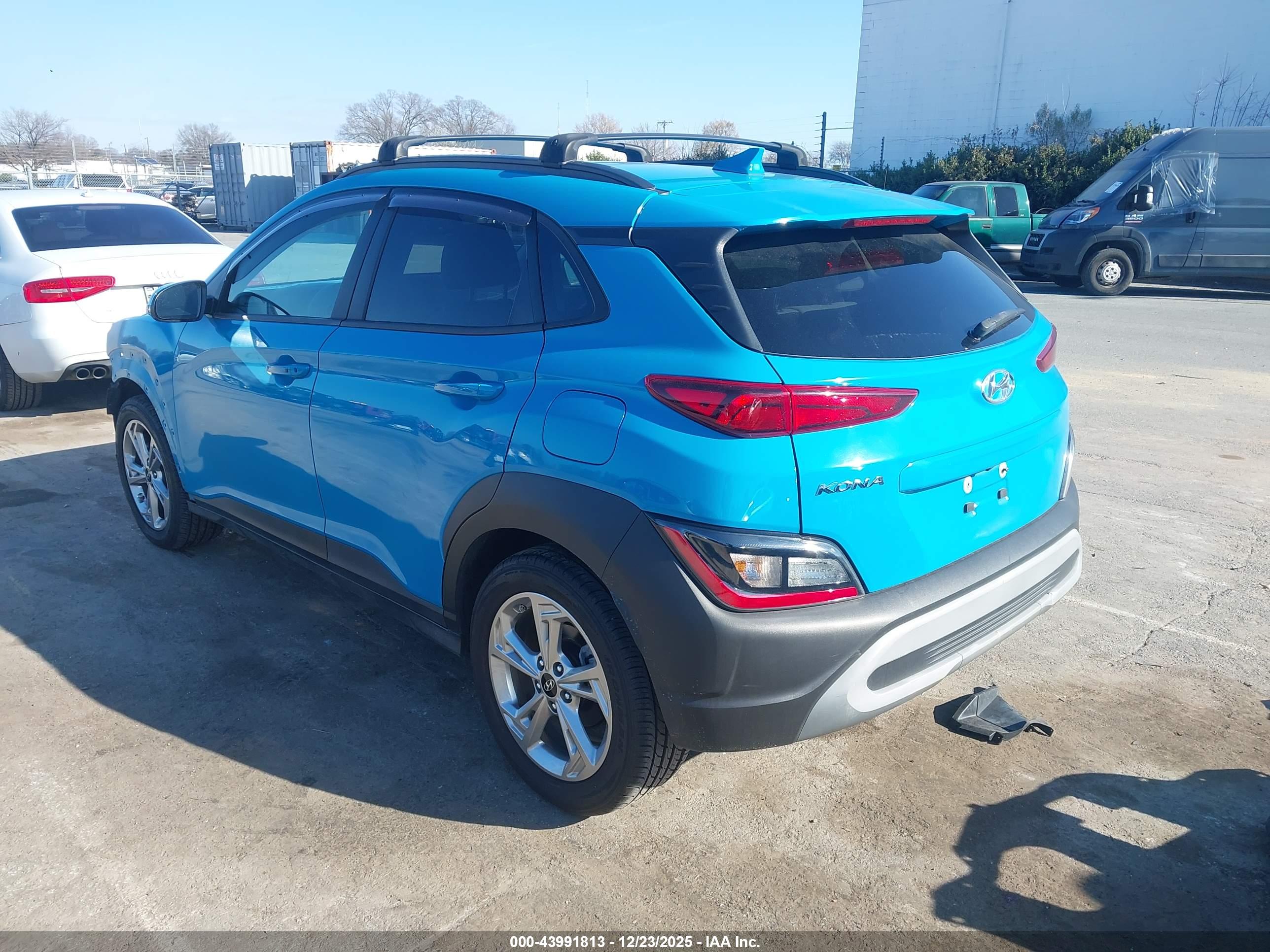HYUNDAI KONA image 3