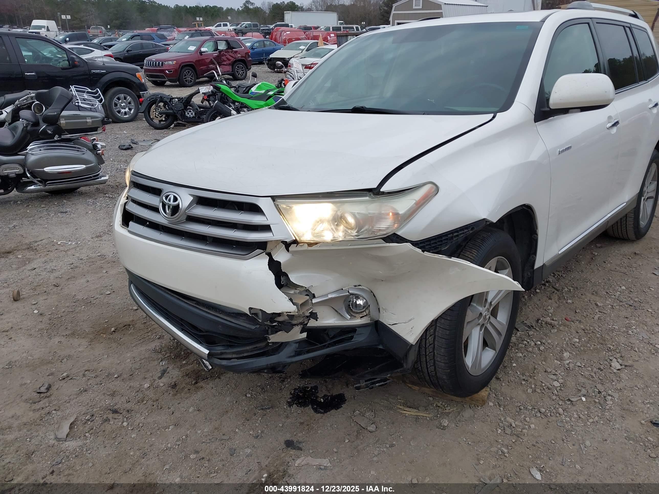 TOYOTA HIGHLANDER image 6