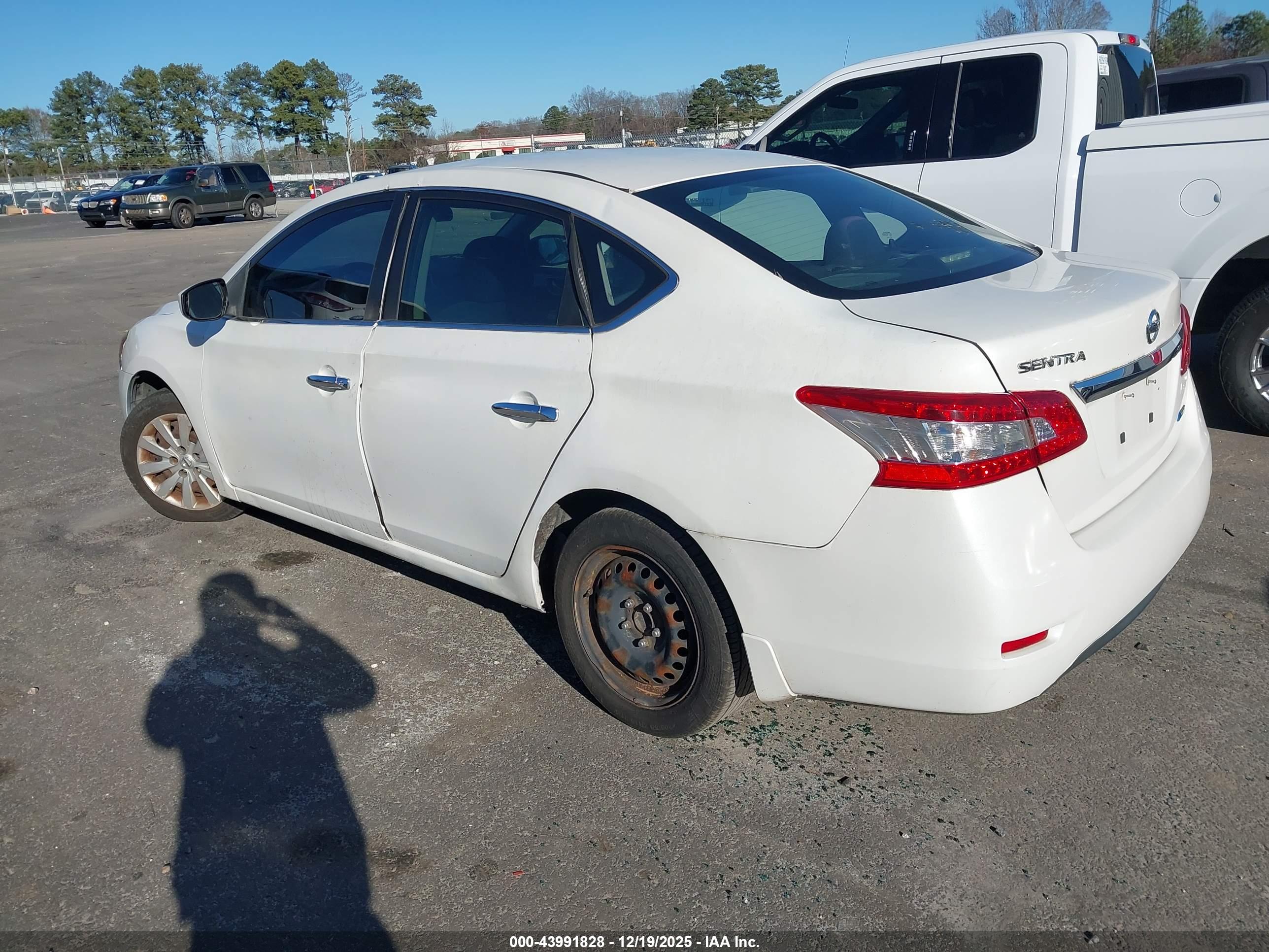 NISSAN SENTRA image 3