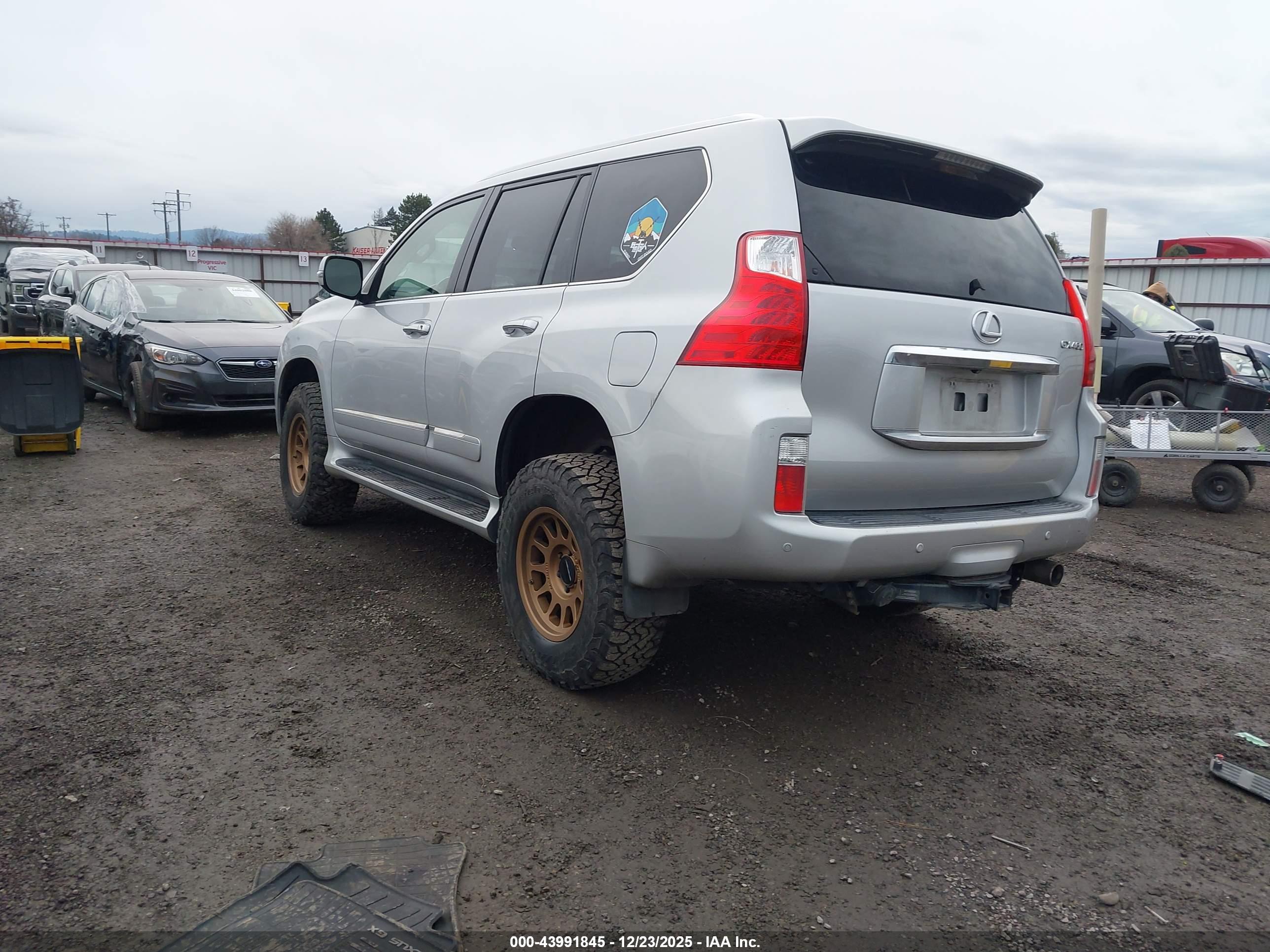 LEXUS GX image 3