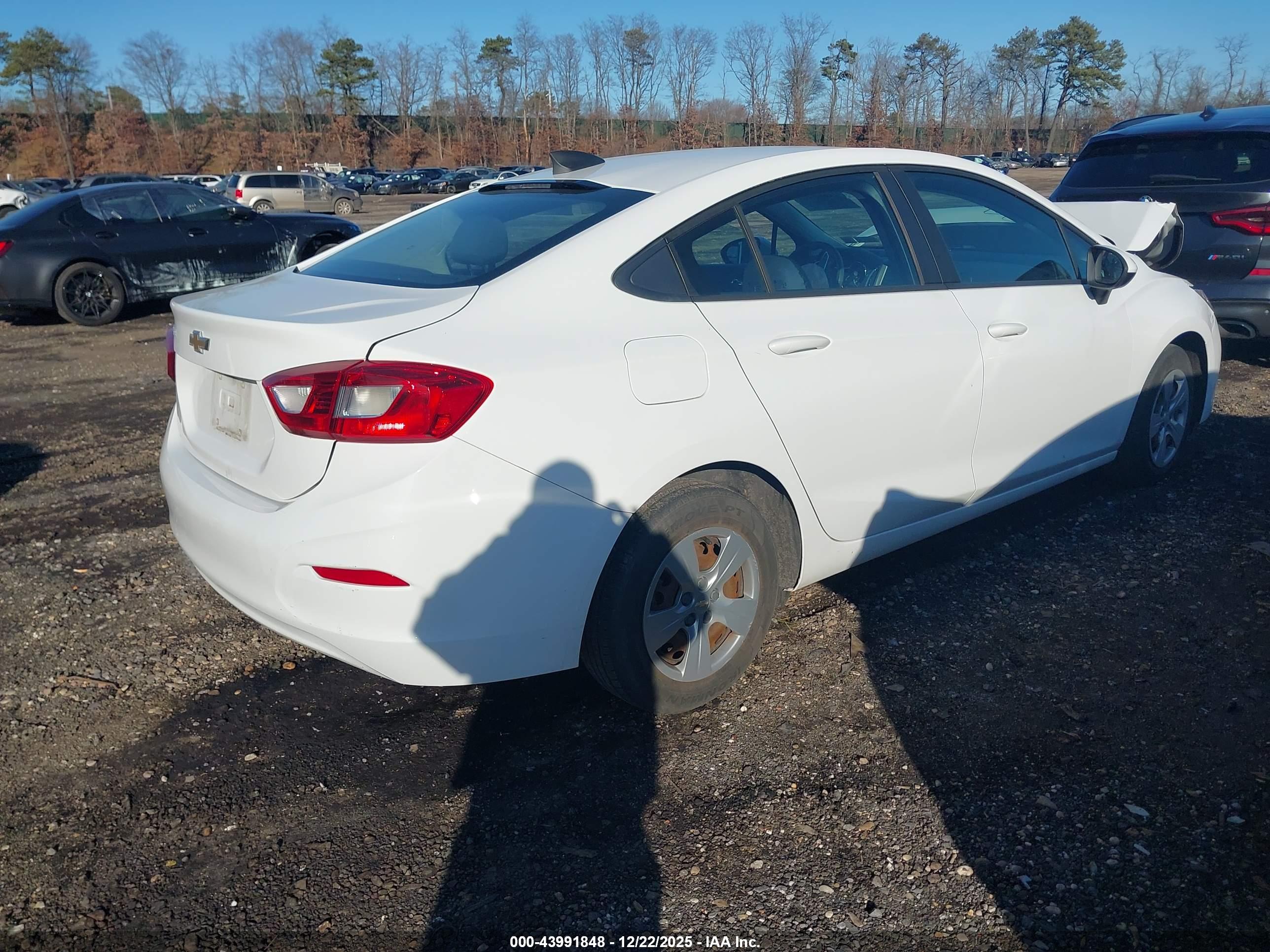 CHEVROLET CRUZE image 4