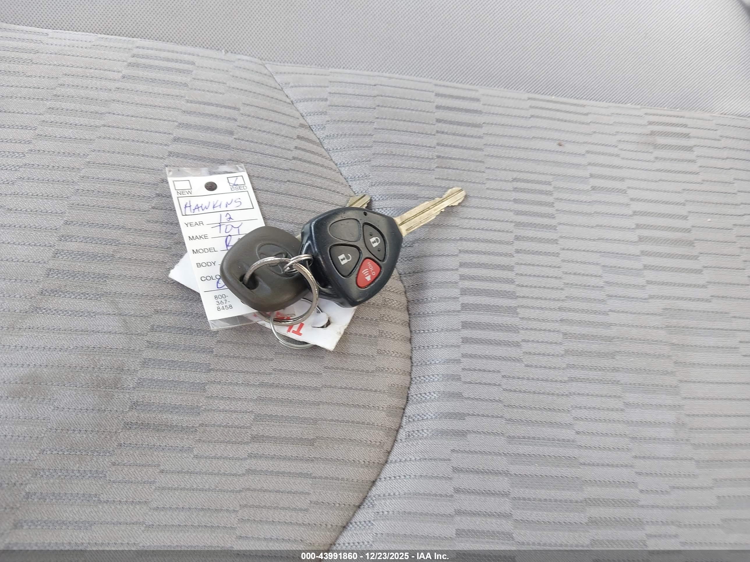 TOYOTA RAV4 image 11