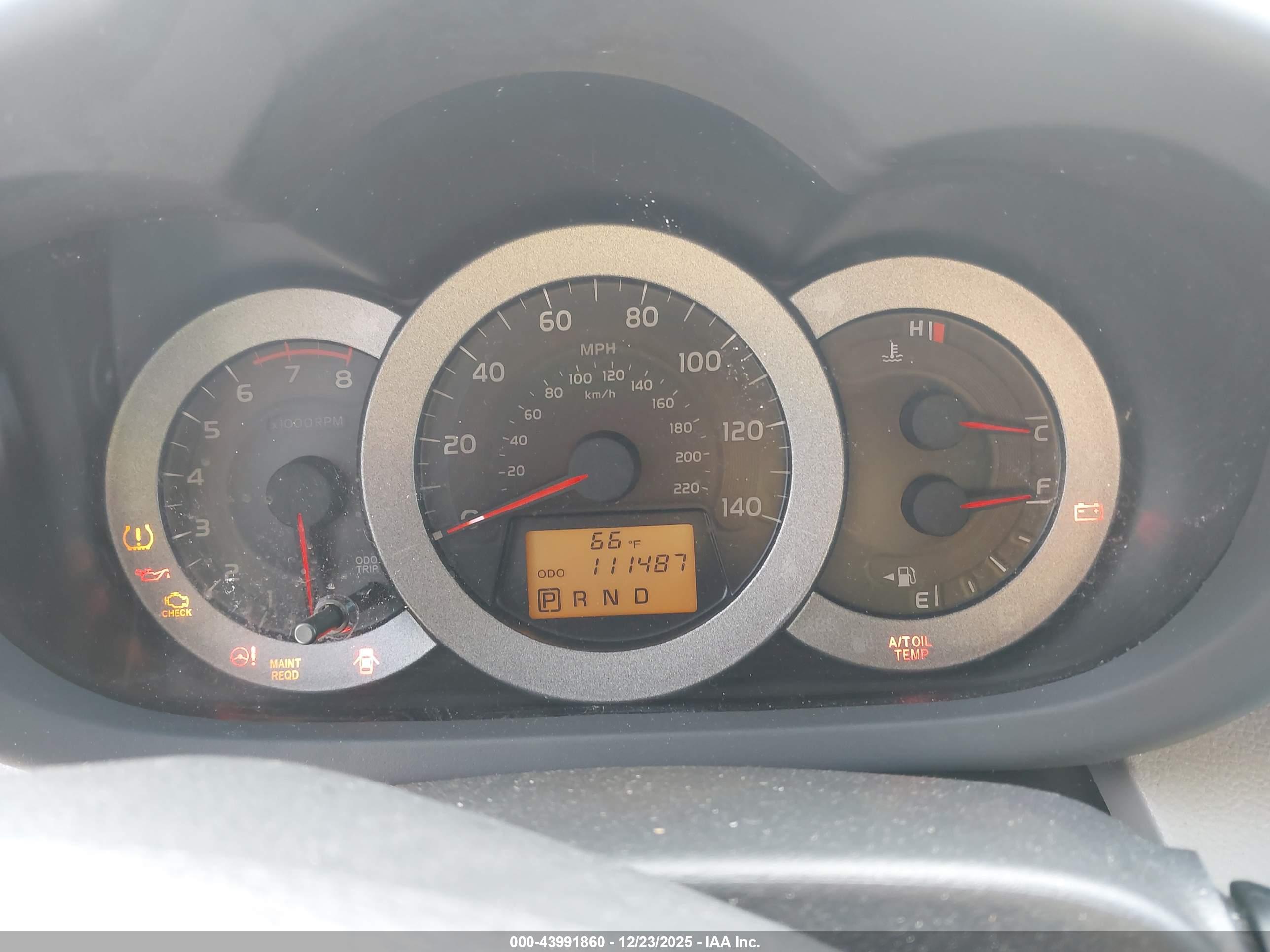 TOYOTA RAV4 image 7