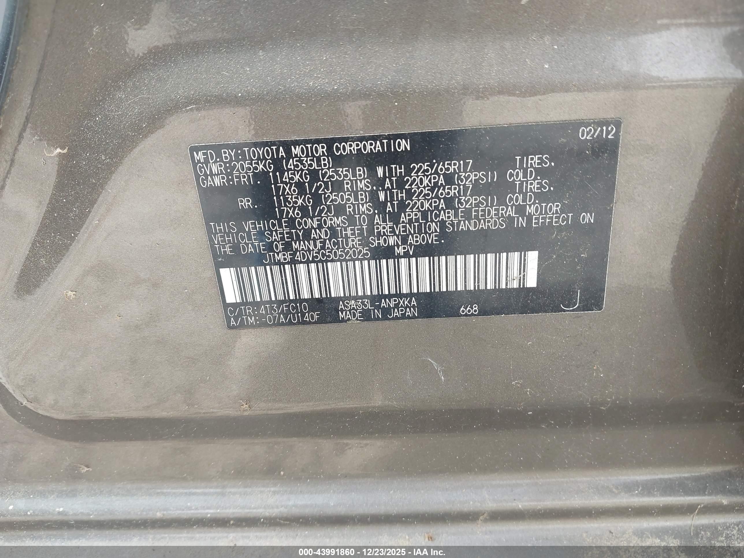 TOYOTA RAV4 image 9