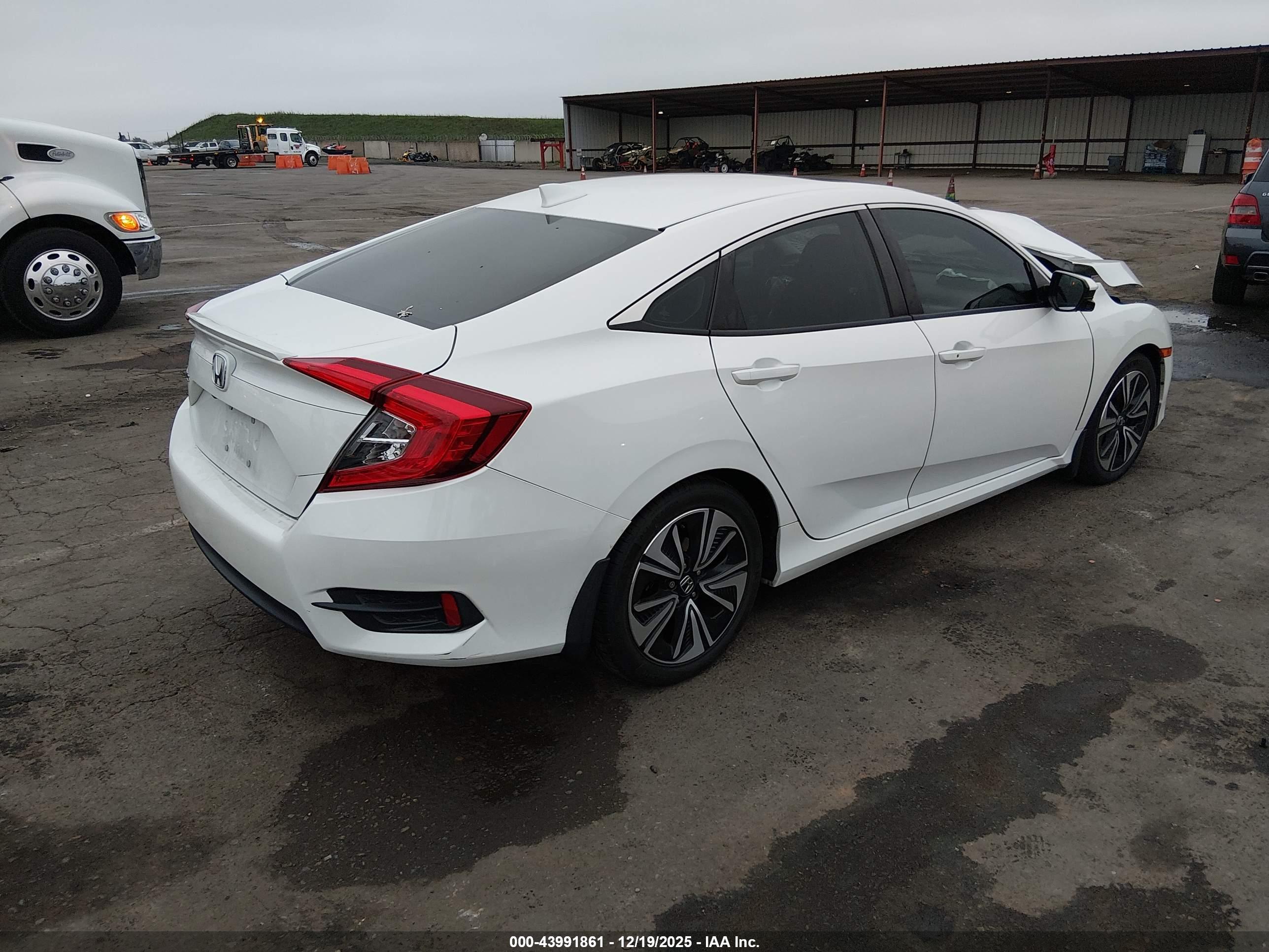 HONDA CIVIC image 4