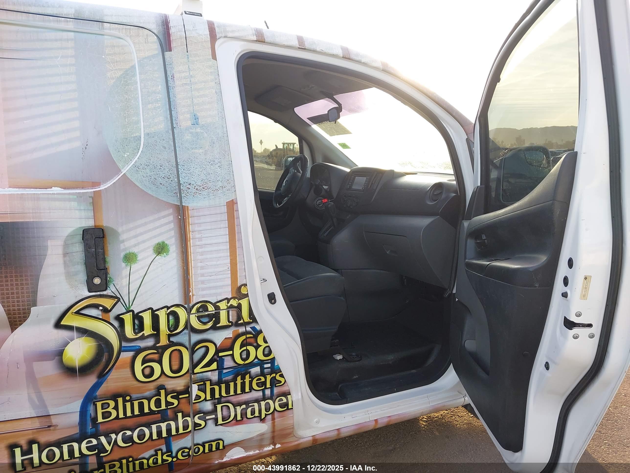 NISSAN NV200 image 5